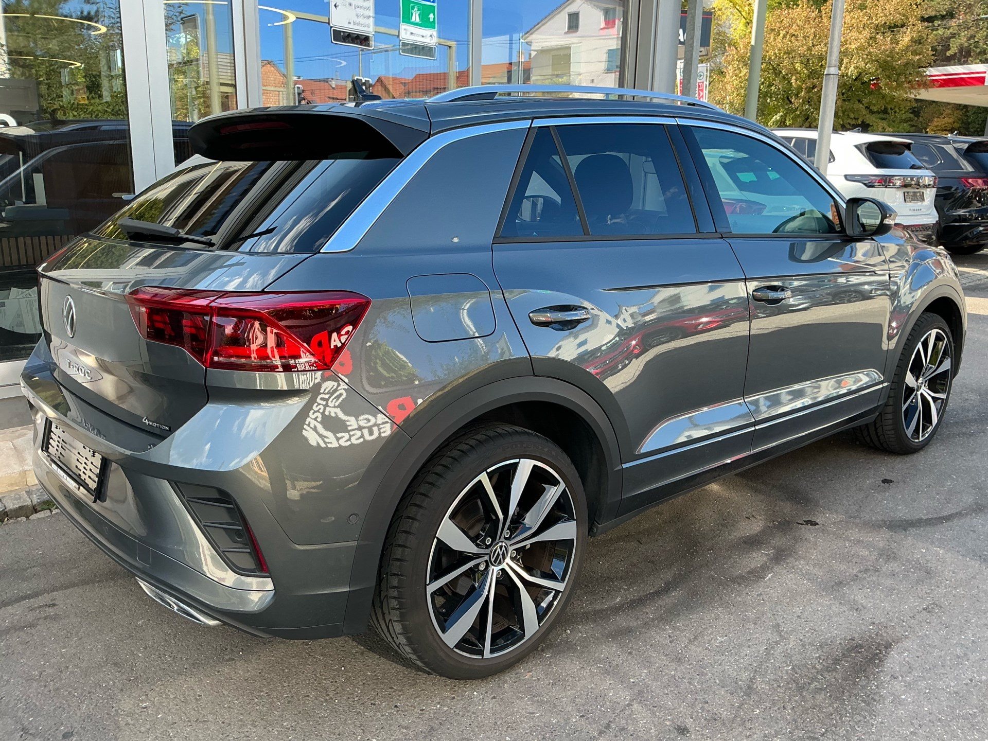 VW T-Roc R-LINE 4MOTION *** PANORAMAGLASDACH & AMHÄNGEKUPPLUNG ***-image-3