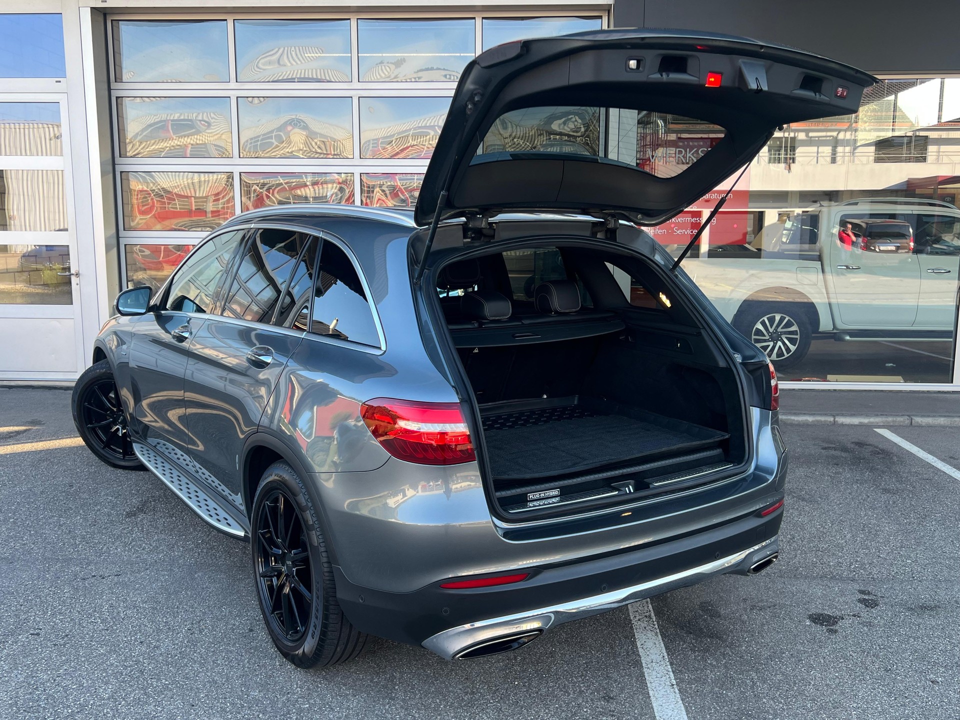 MERCEDES-BENZ GLC-Klasse X253 GLC 350 e Off-Road 4m-image-8