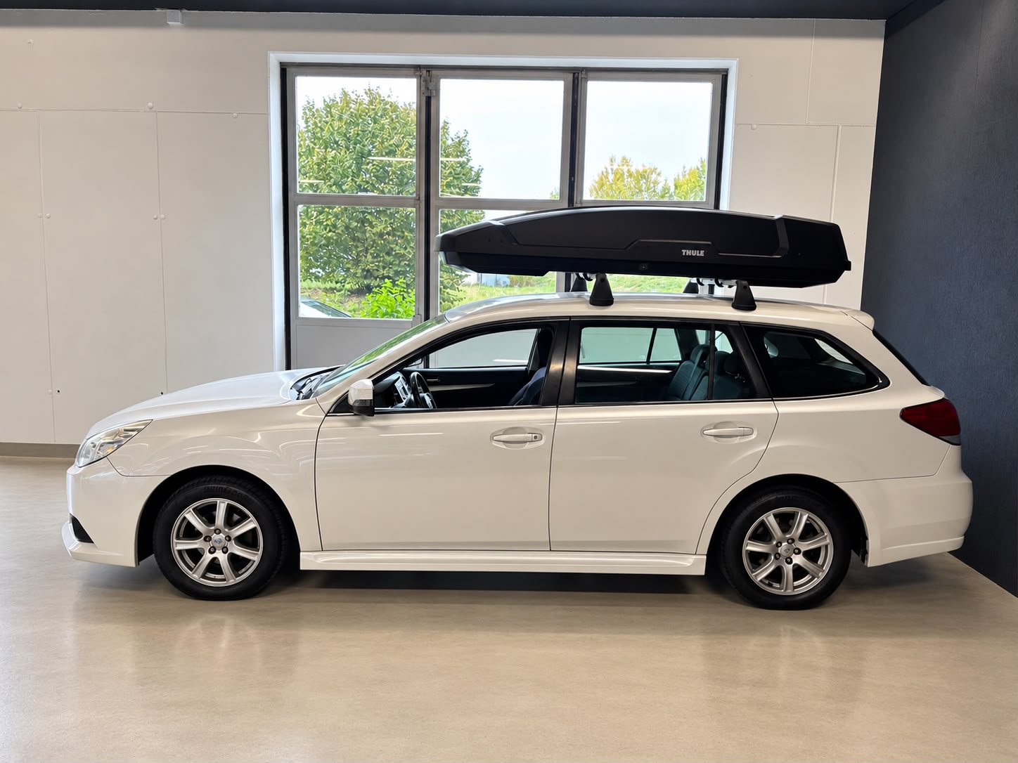 SUBARU Legacy 2.0i Swiss AWD Lineartronic-image-6