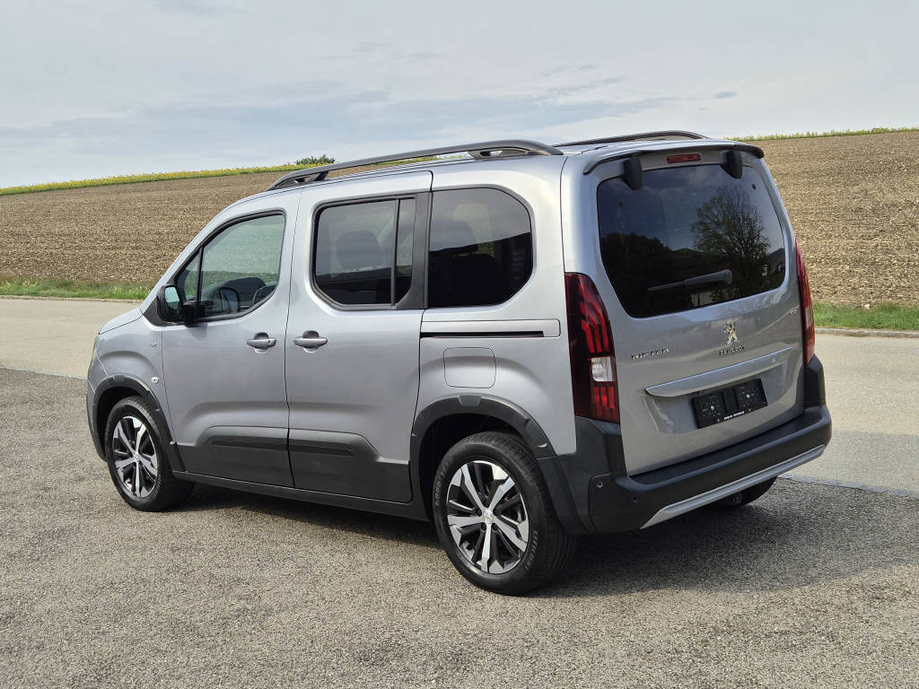PEUGEOT Rifter 1.2 130cv GT automatique - crochet)-image-2