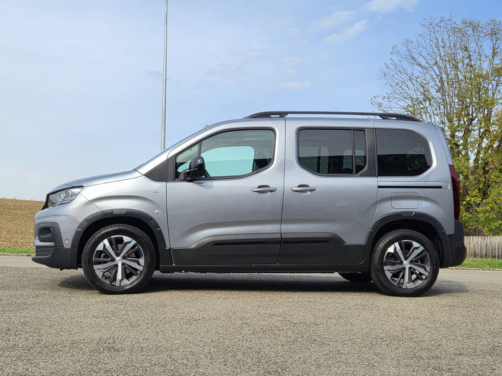 PEUGEOT Rifter 1.2 130cv GT automatique - crochet)-image-1