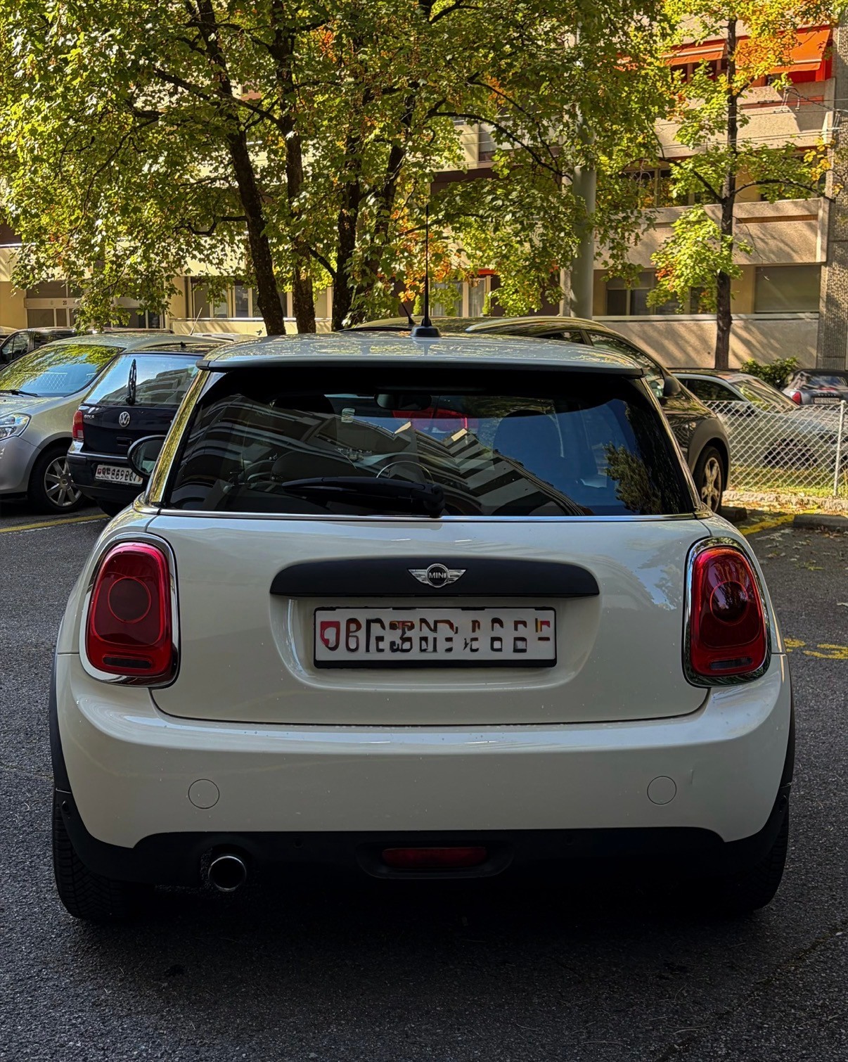 MINI 1.2i One First-image-1