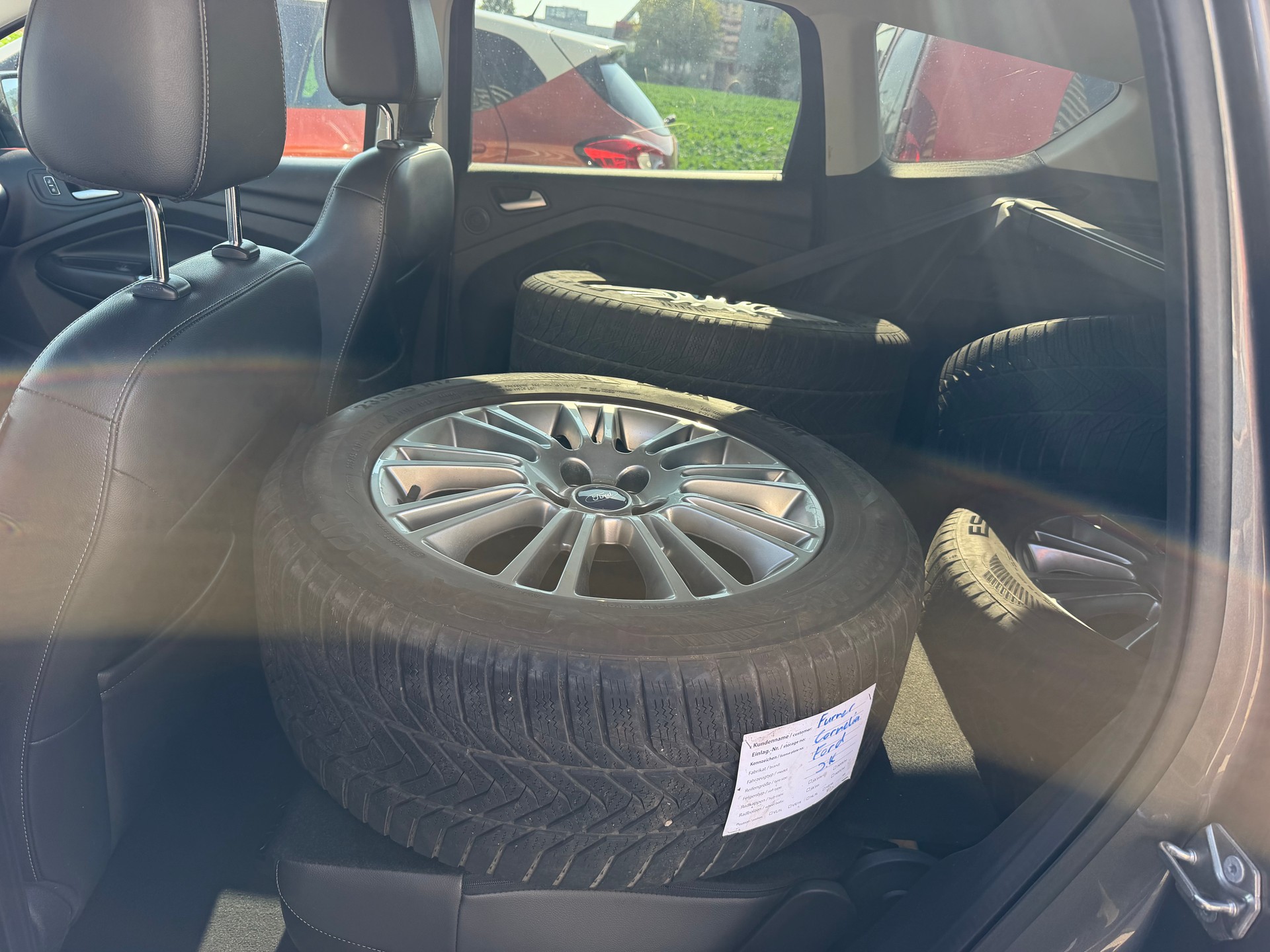 FORD Kuga 1.6 SCTi Titanium S 4WD Automatic-image-10