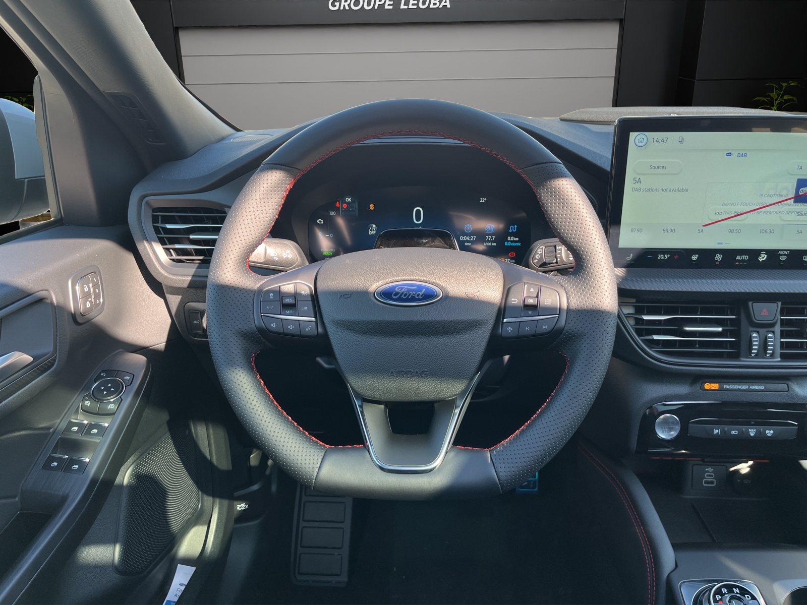 FORD Kuga 2.5 PHEV ST-Line X FWD-image-13