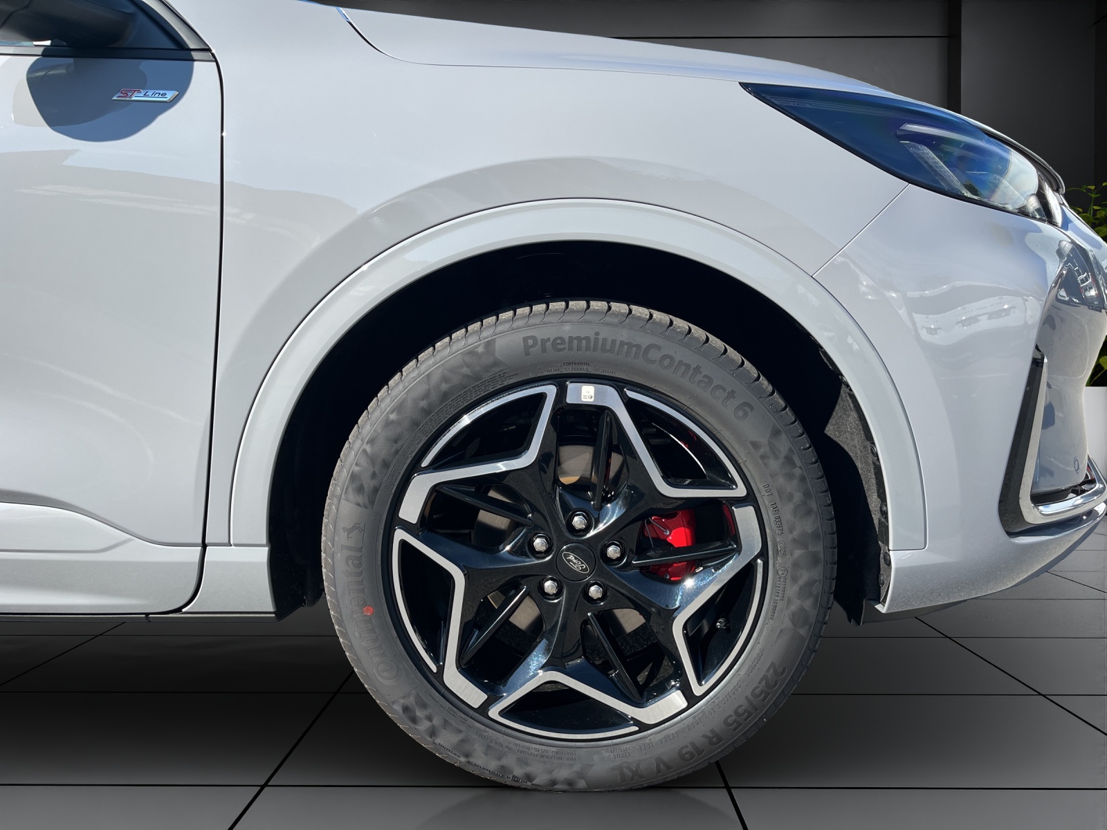 FORD Kuga 2.5 PHEV ST-Line X FWD-image-6
