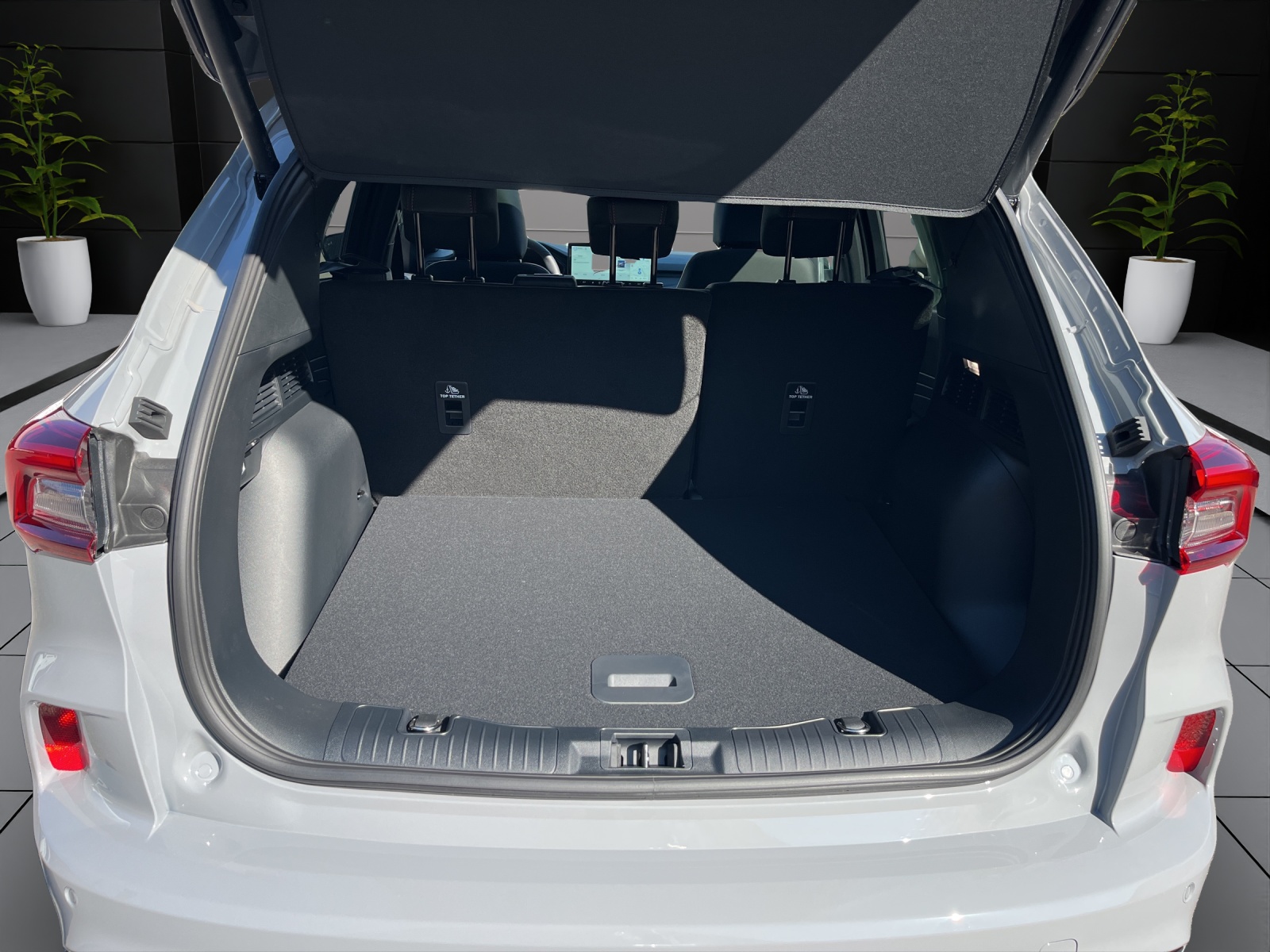 FORD Kuga 2.5 PHEV ST-Line X FWD-image-5