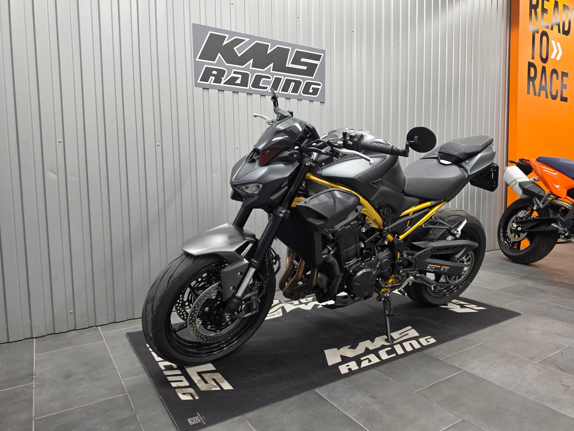 KAWASAKI Z 900 (35kW)-showroom-element-2