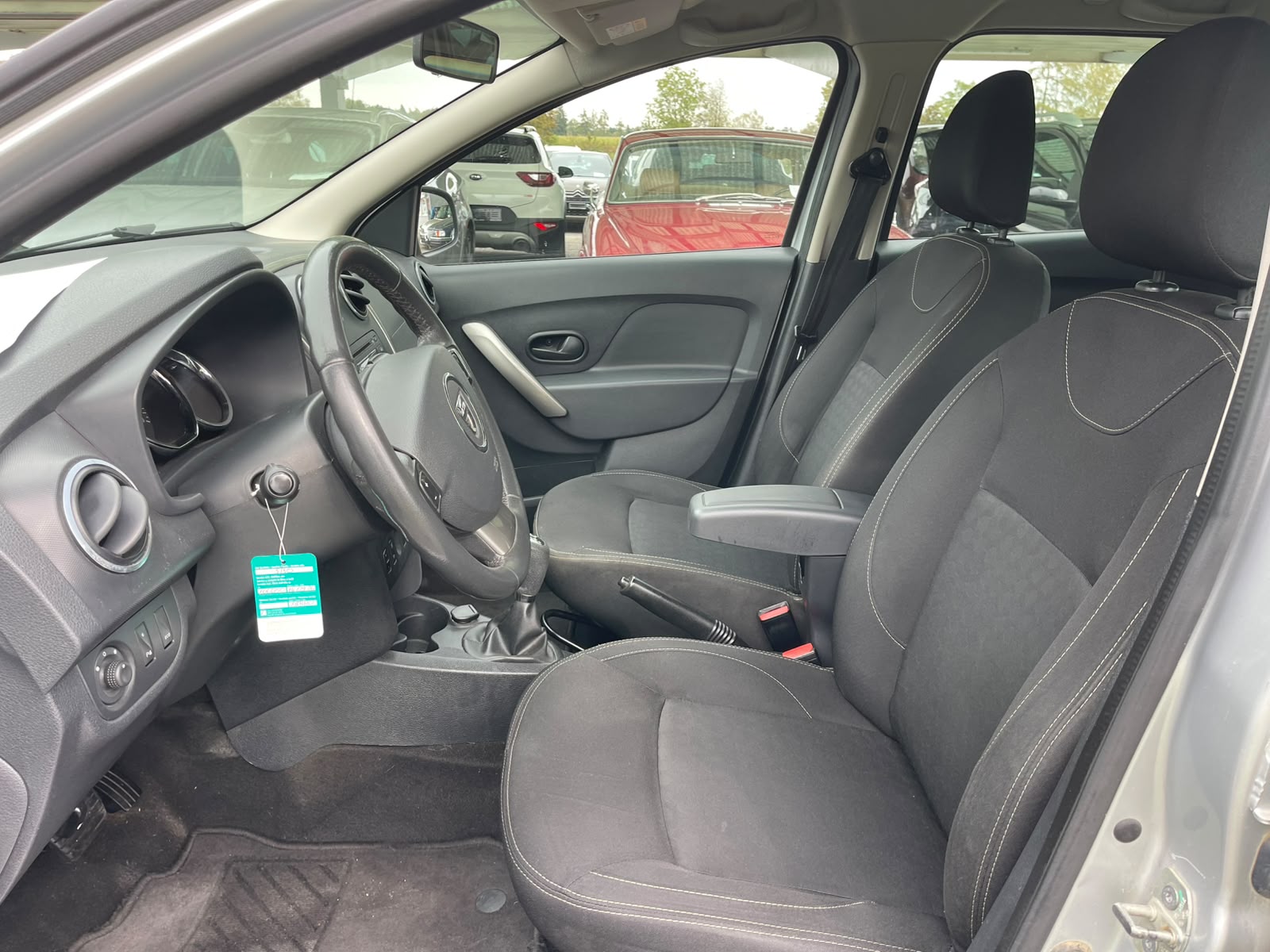 DACIA Logan MCV 0.9 Essential Automatic-image-9