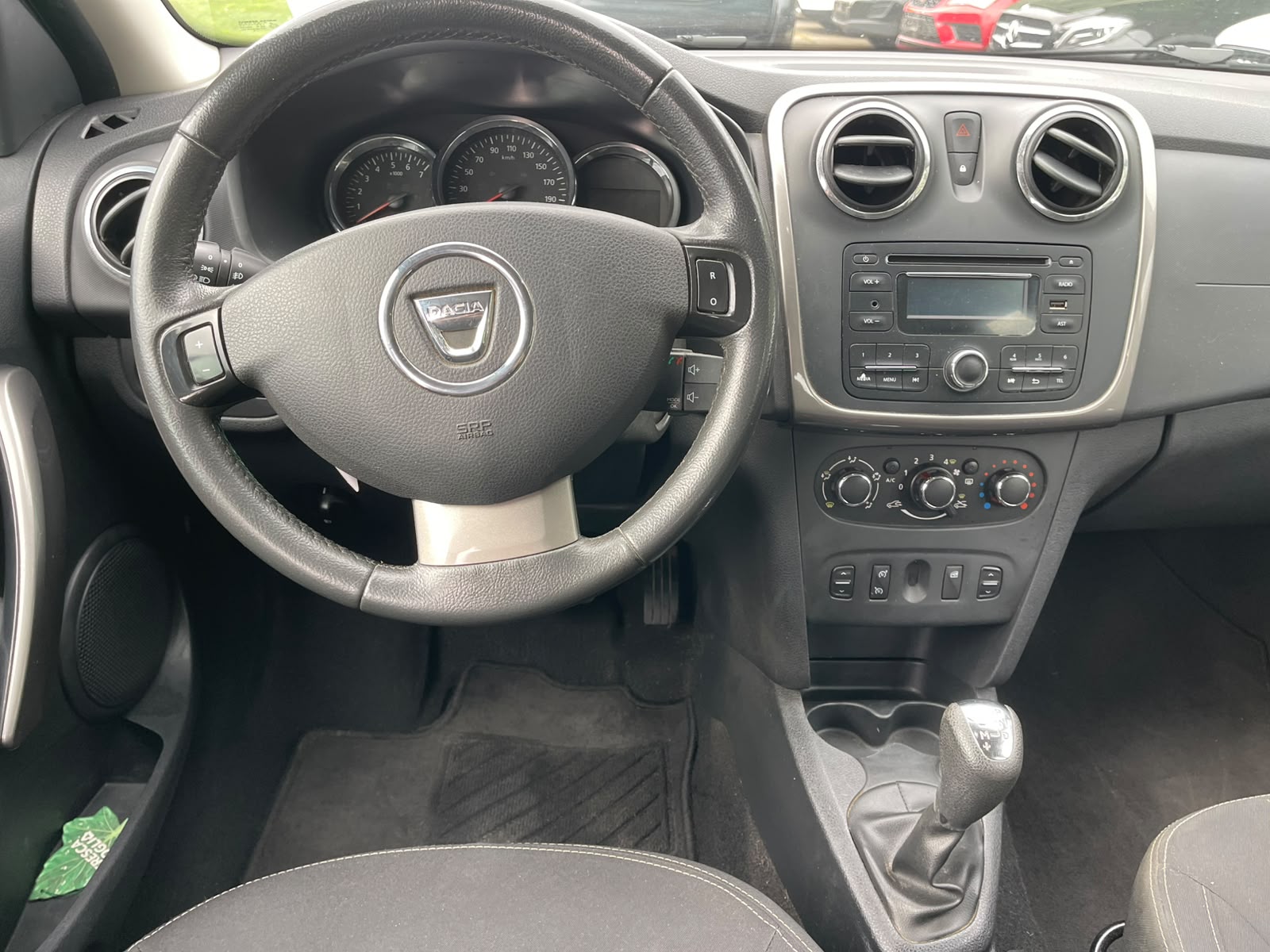 DACIA Logan MCV 0.9 Essential Automatic-image-7