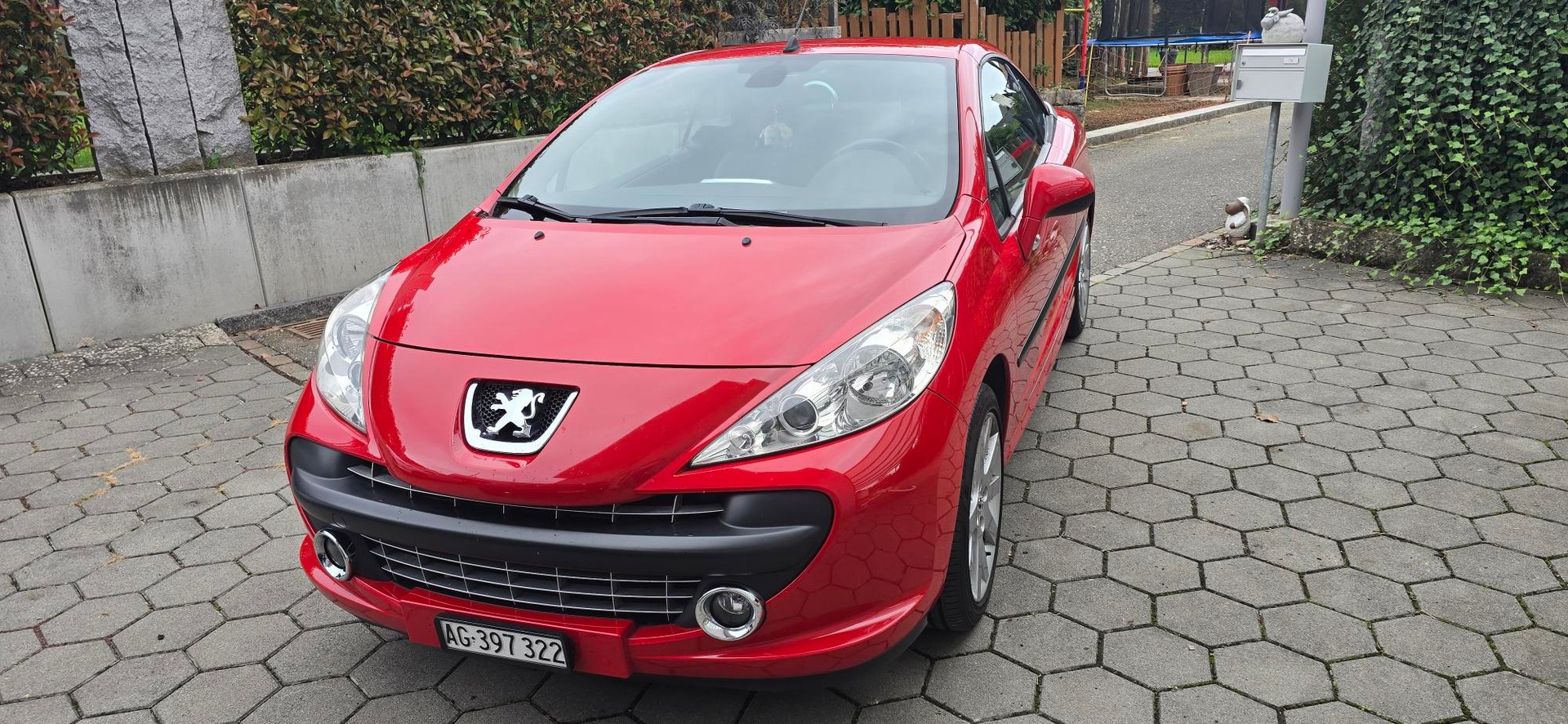 PEUGEOT 1.6 16V Trendy-image-2