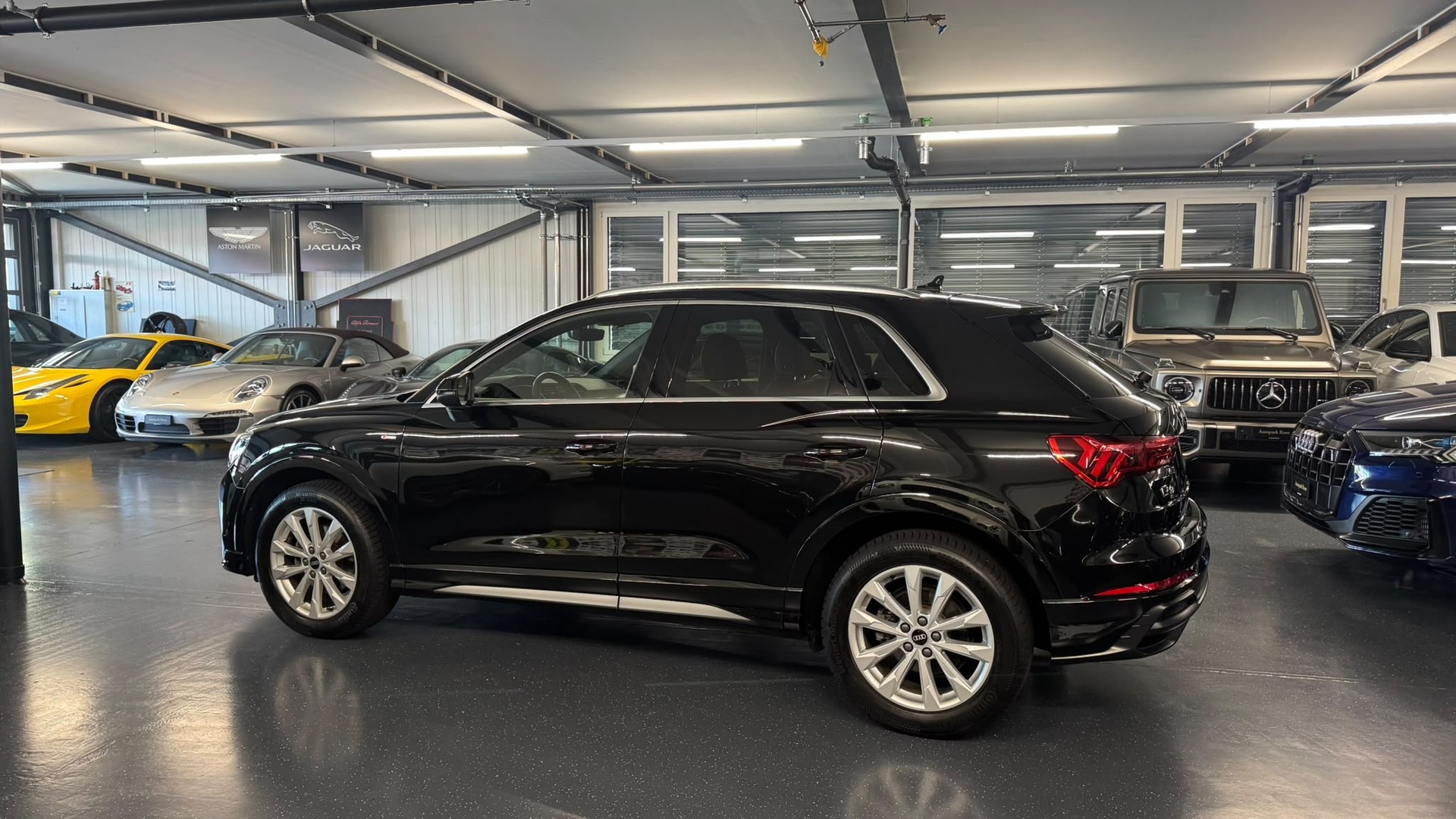 AUDI Q3 35 TDI S line Attraction quattro S-tronic-image-6