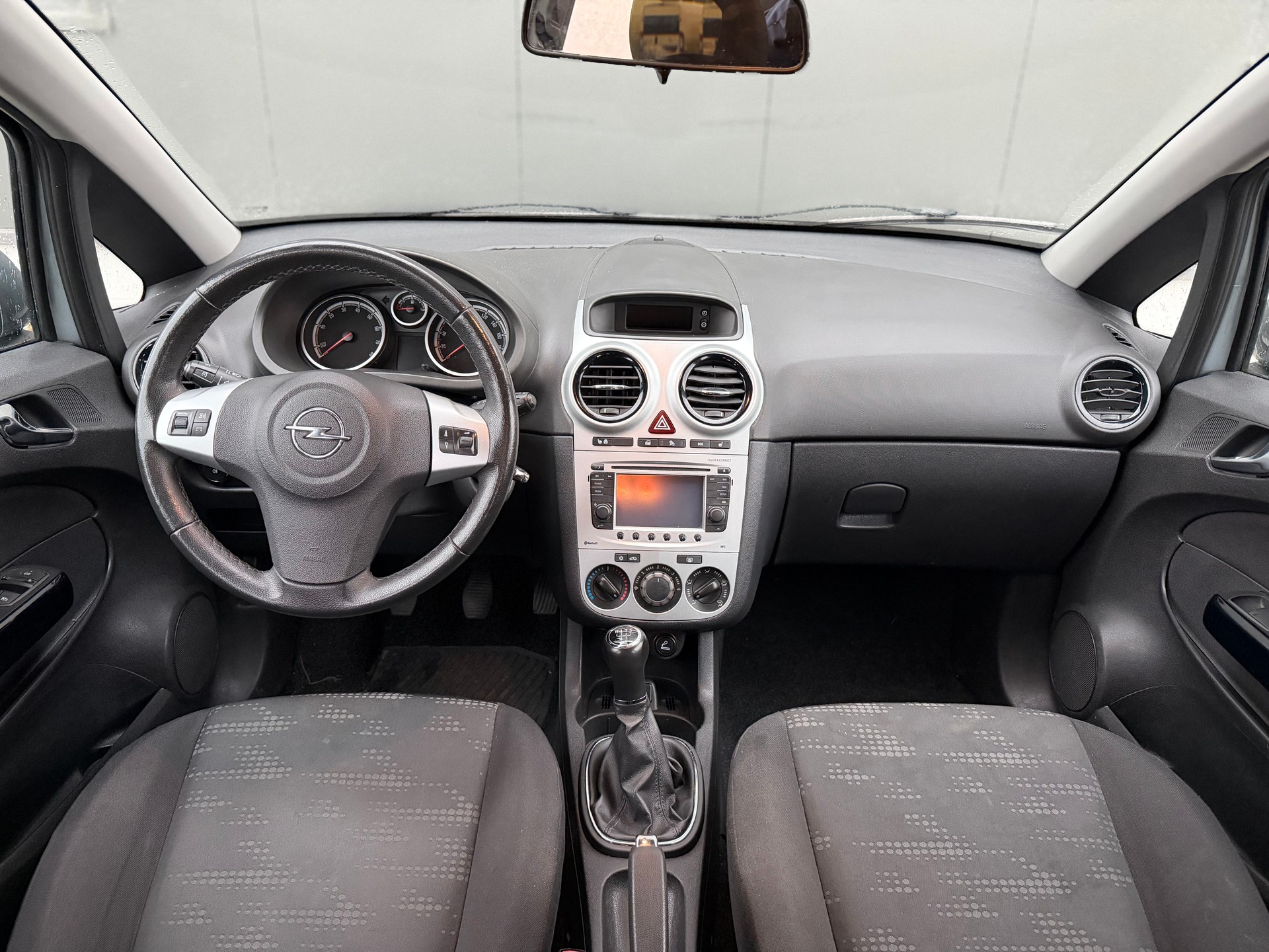 OPEL Corsa 1.4 TP Color Edition-image-12