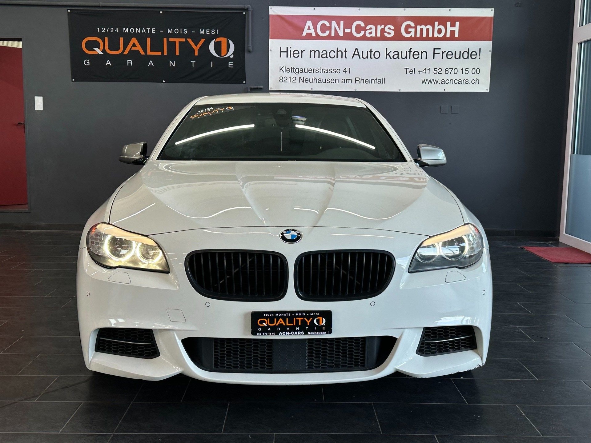 BMW M550 d xDrive Touring Steptronic-image-3