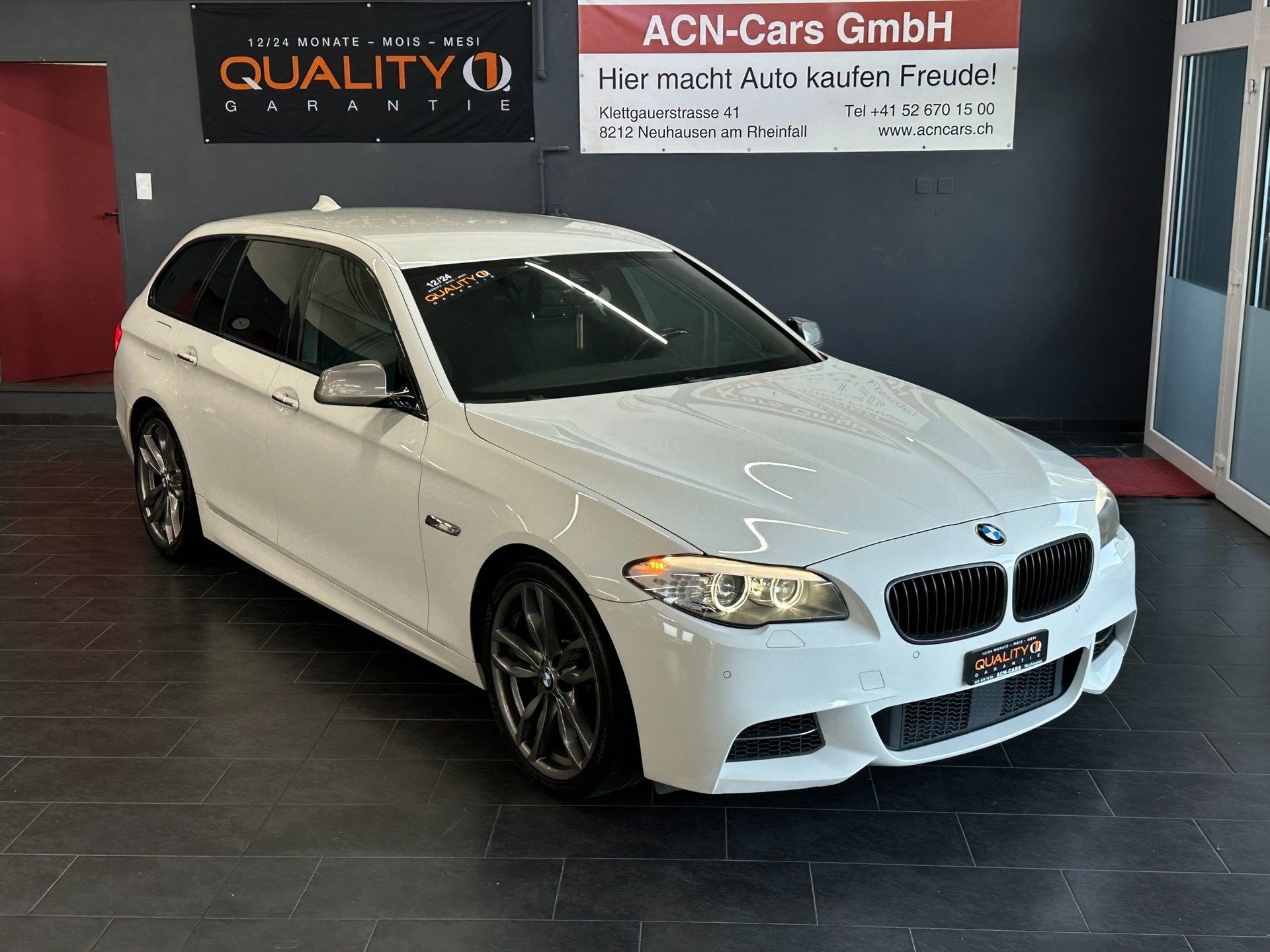 BMW M550 d xDrive Touring Steptronic-image-0