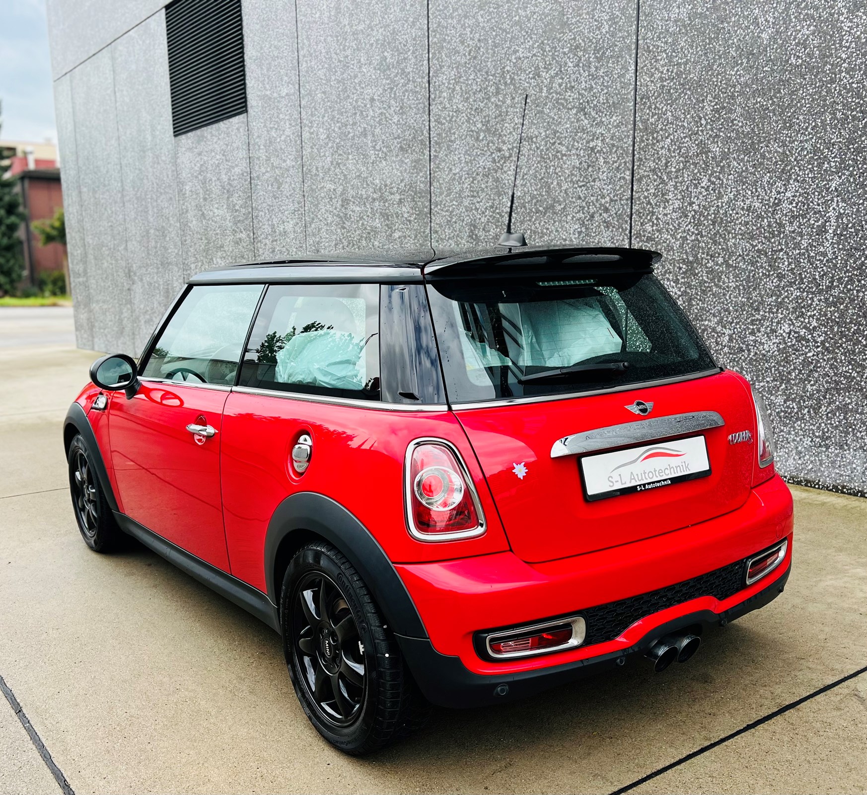 MINI Cooper S-image-5