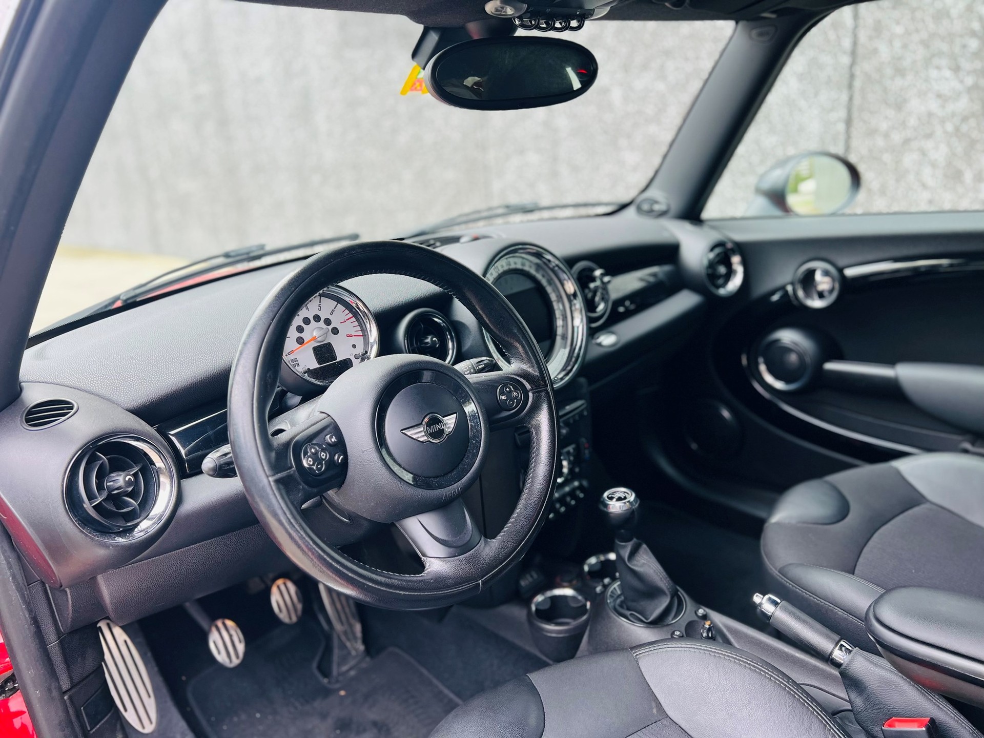 MINI Cooper S-image-9