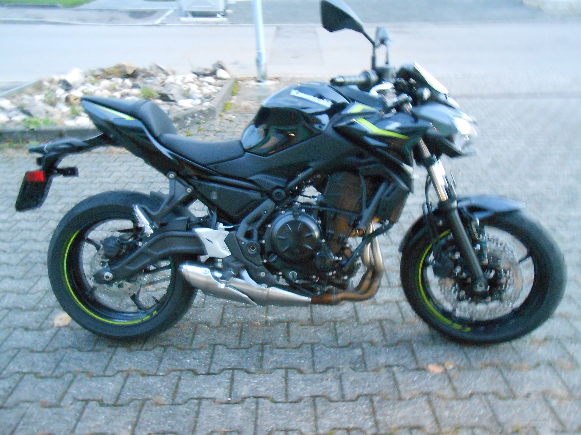 KAWASAKI Z 650-image-2