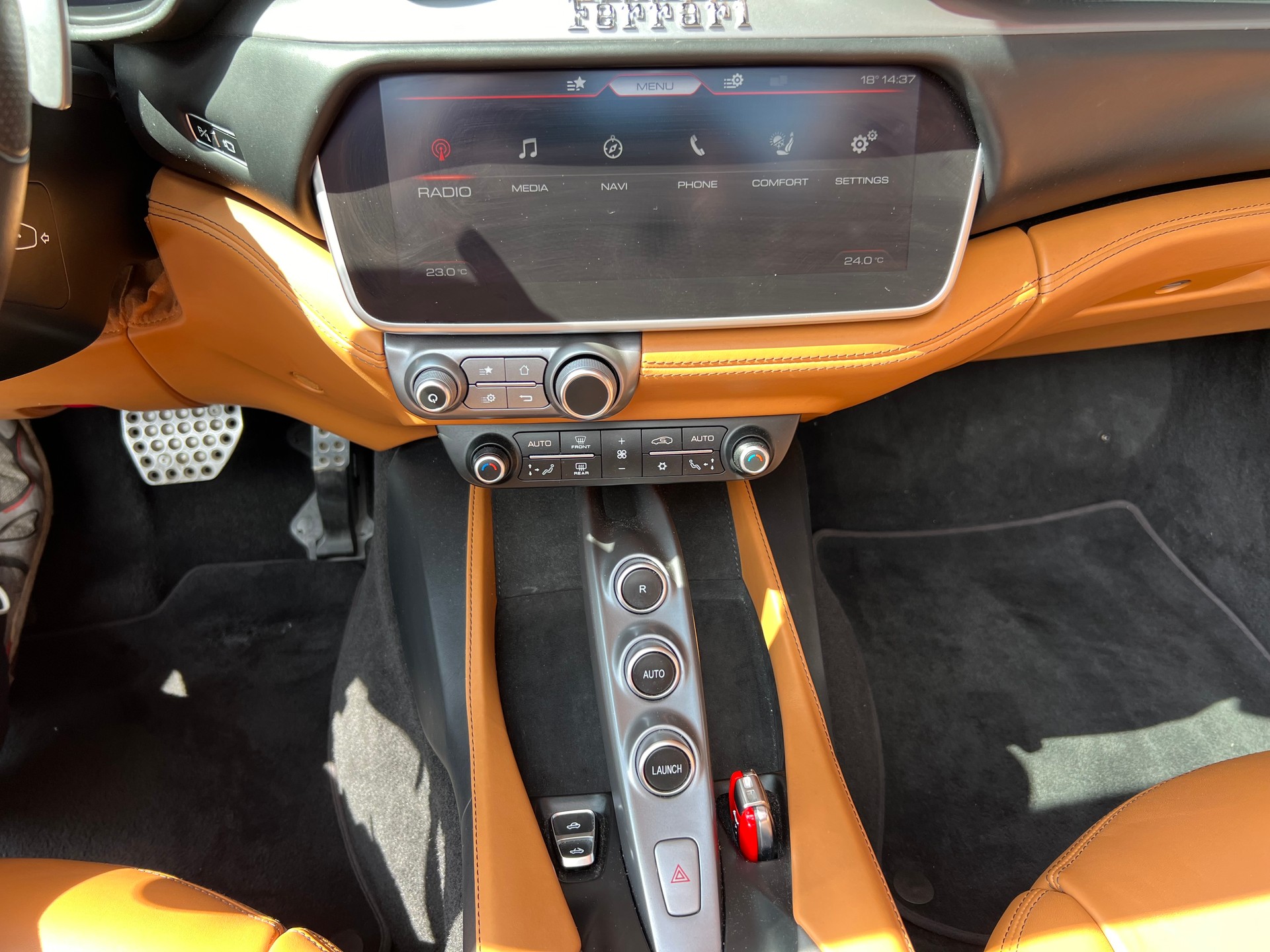 FERRARI Portofino 3.9 V8 T-image-8