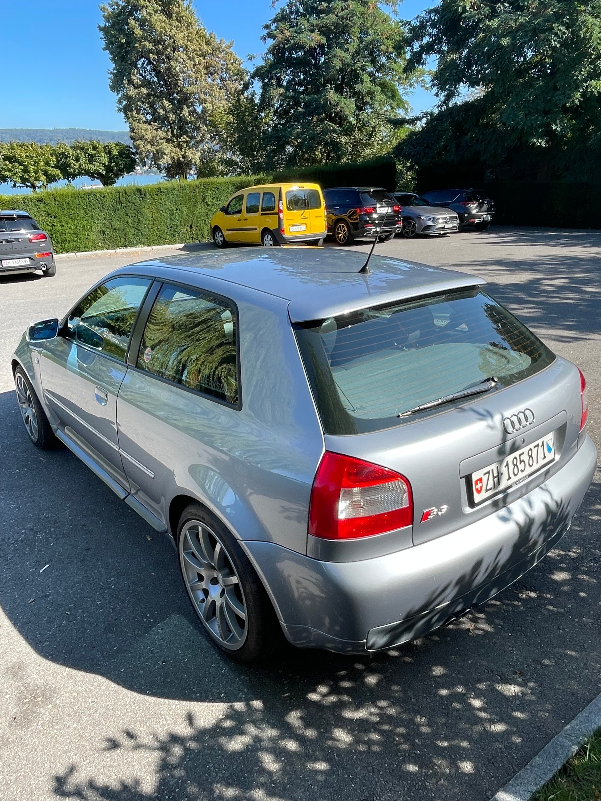 AUDI S3 quattro-image-9