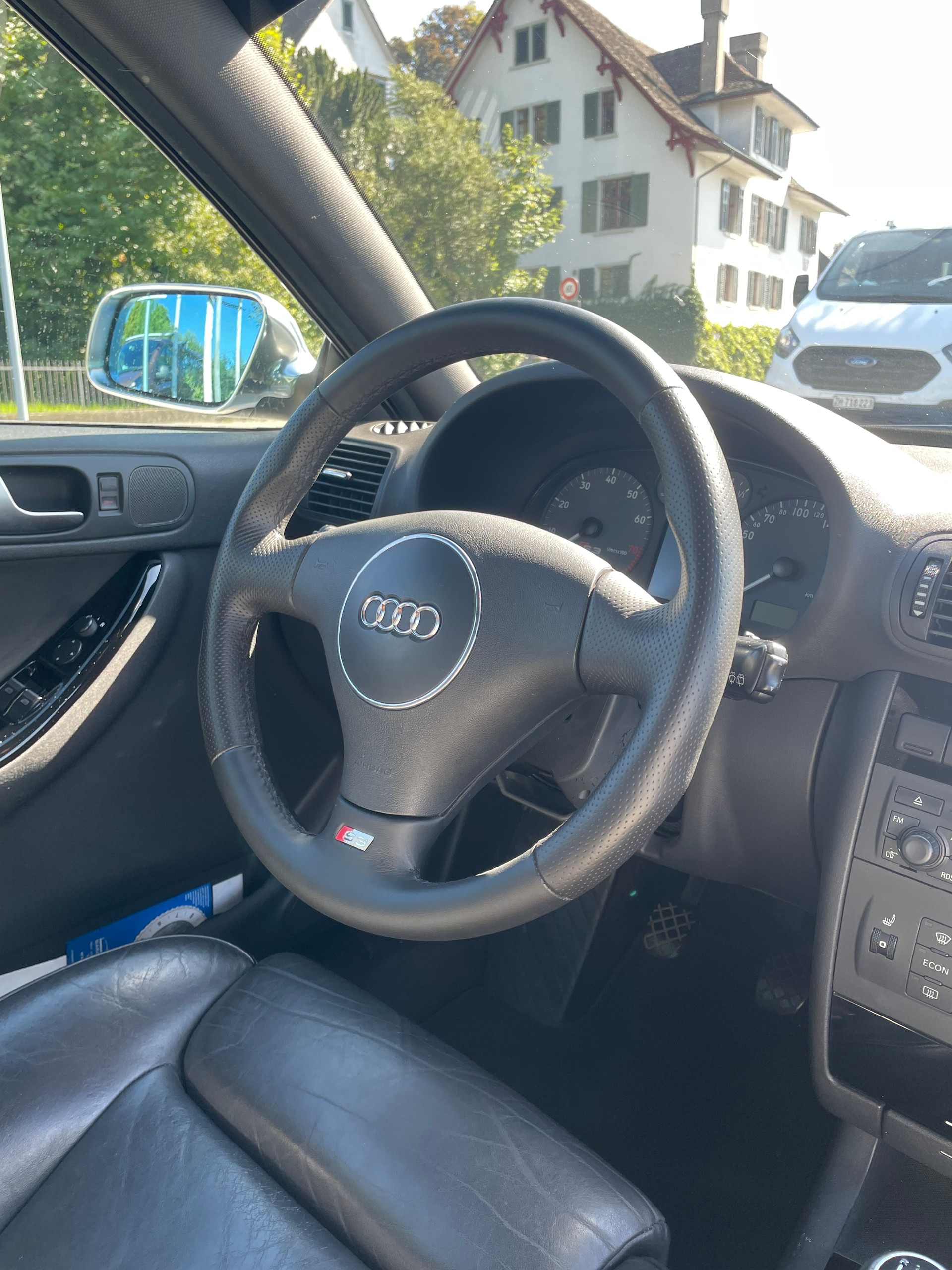 AUDI S3 quattro-image-12