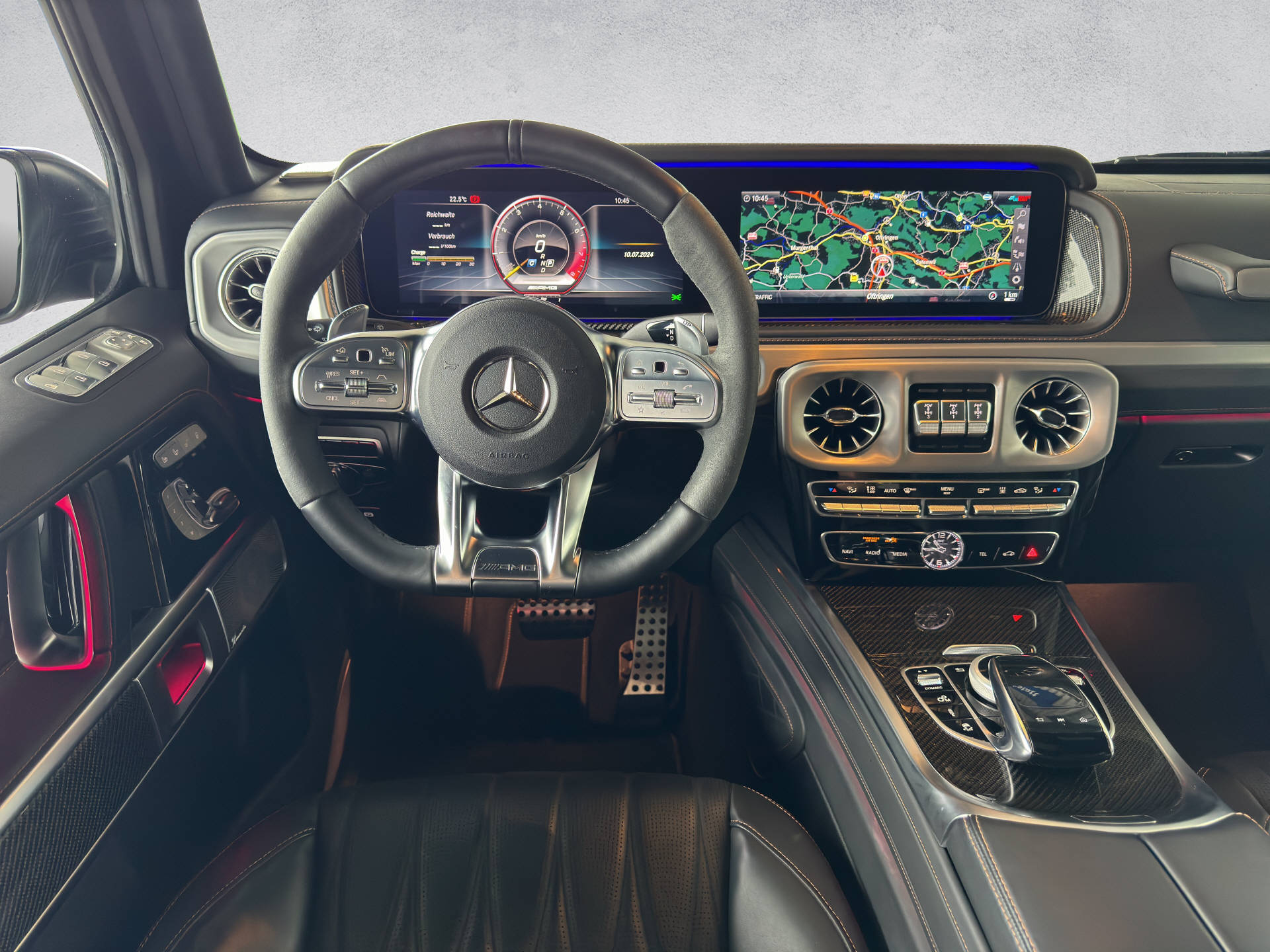 MERCEDES-BENZ G 63 AMG-image-5