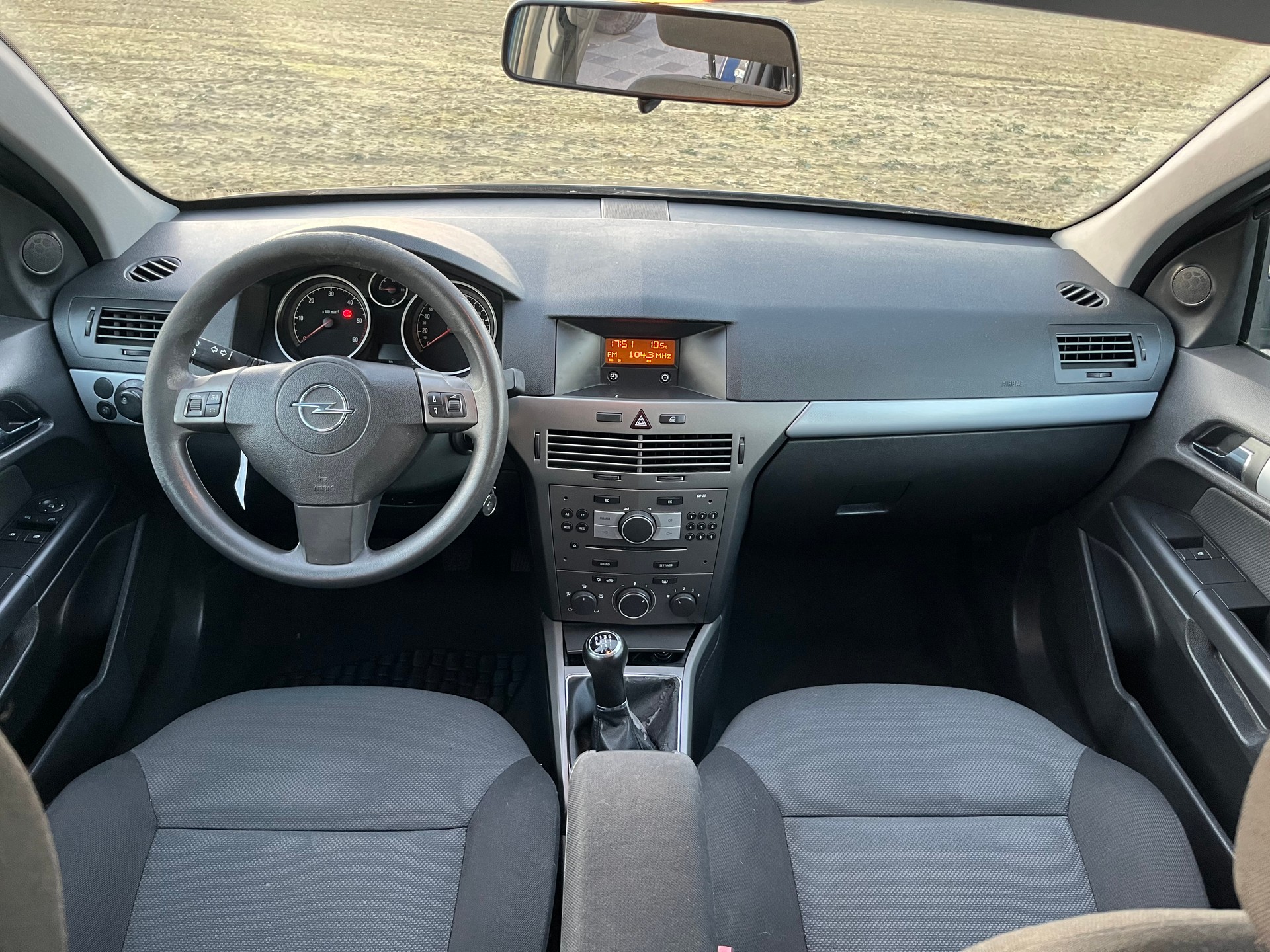 OPEL Astra 1.9 CDTi Enjoy-image-12