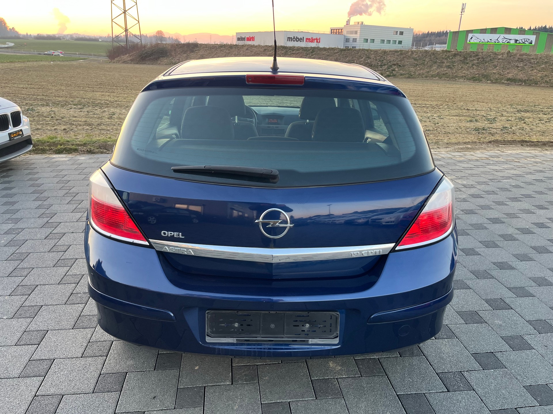 OPEL Astra 1.9 CDTi Enjoy-image-4