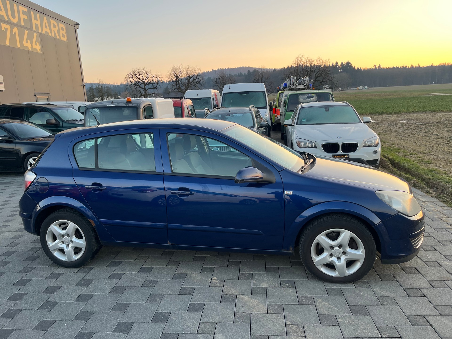 OPEL Astra 1.9 CDTi Enjoy-image-1