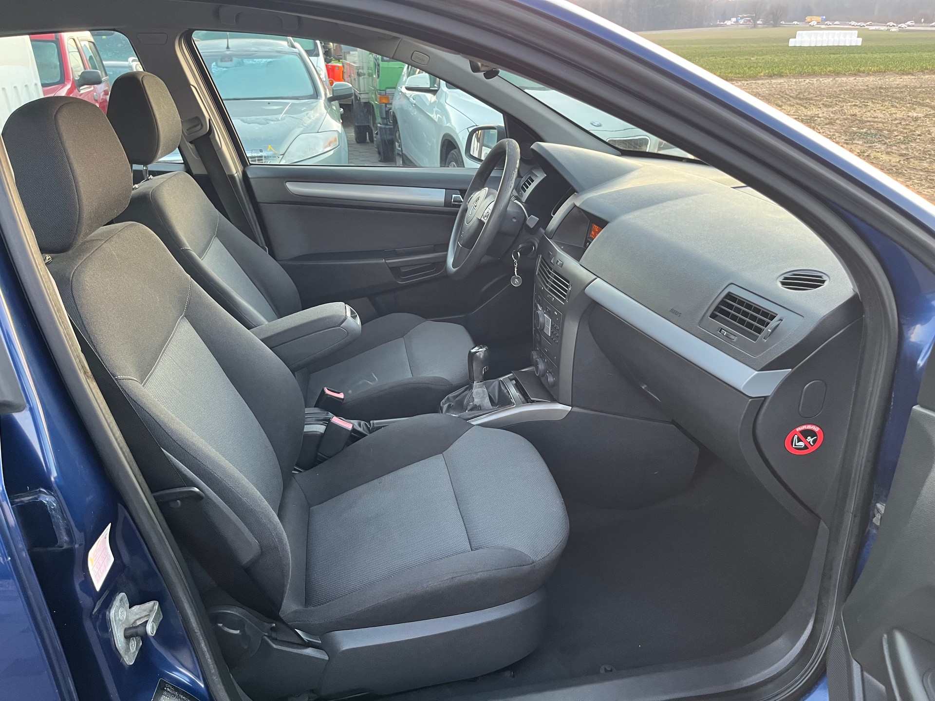 OPEL Astra 1.9 CDTi Enjoy-image-9