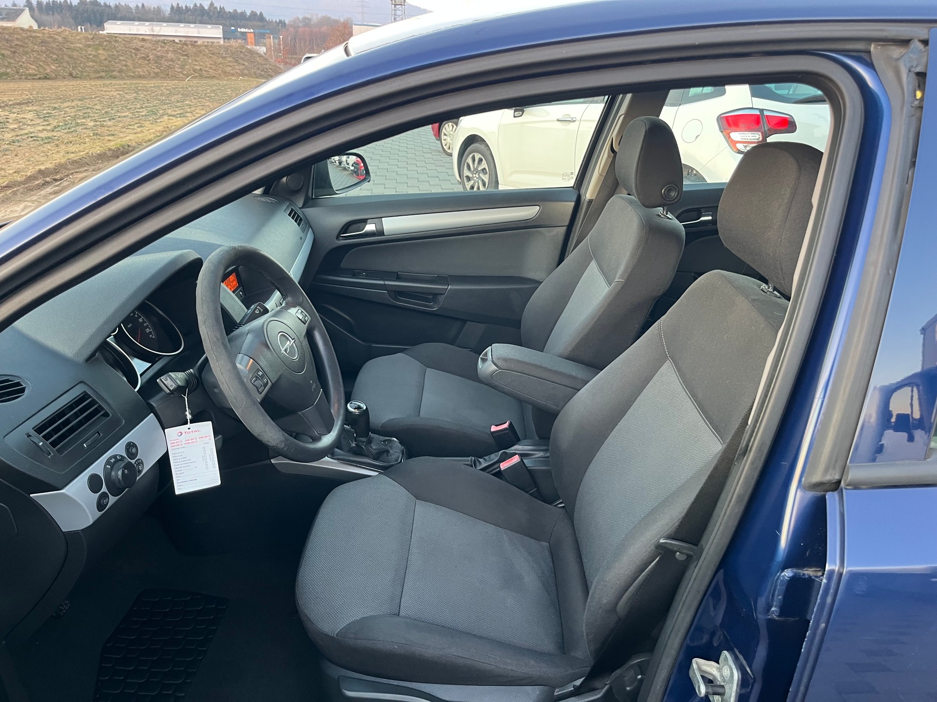 OPEL Astra 1.9 CDTi Enjoy-image-13
