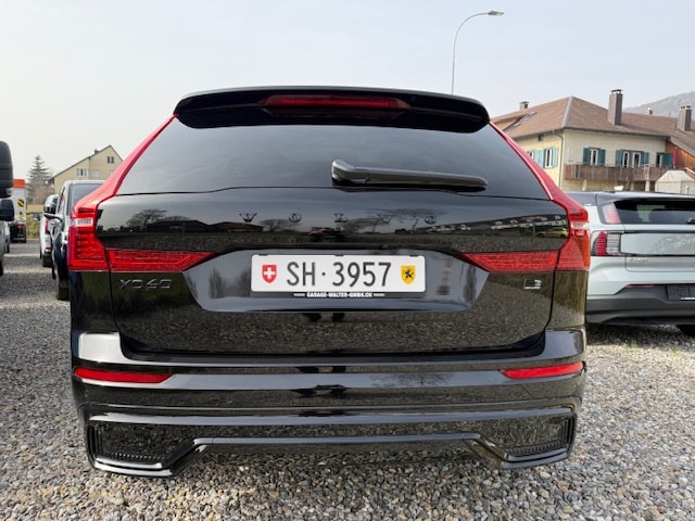 VOLVO XC60 T6 eAWD PluginHybrid Black Edition-image-5