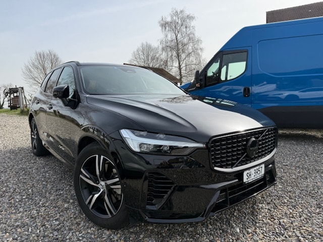 VOLVO XC60 T6 eAWD PluginHybrid Black Edition-image-1