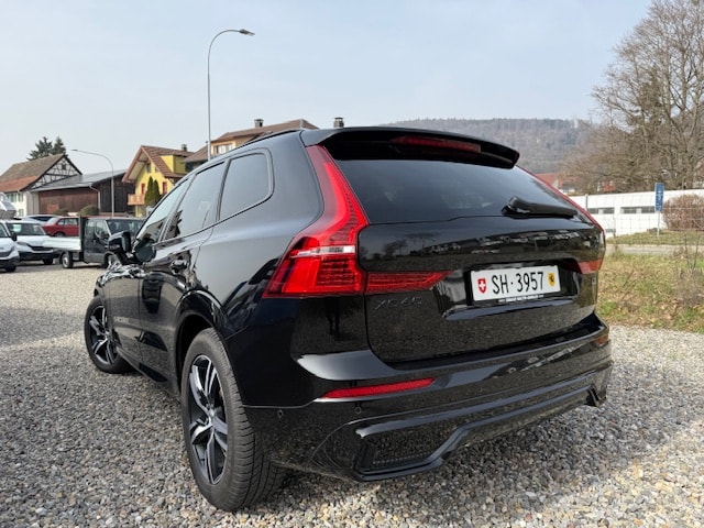 VOLVO XC60 T6 eAWD PluginHybrid Black Edition-image-4