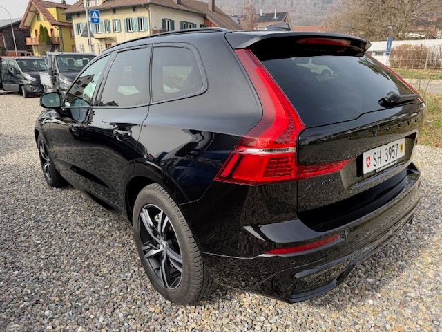 VOLVO XC60 T6 eAWD PluginHybrid Black Edition-image-3