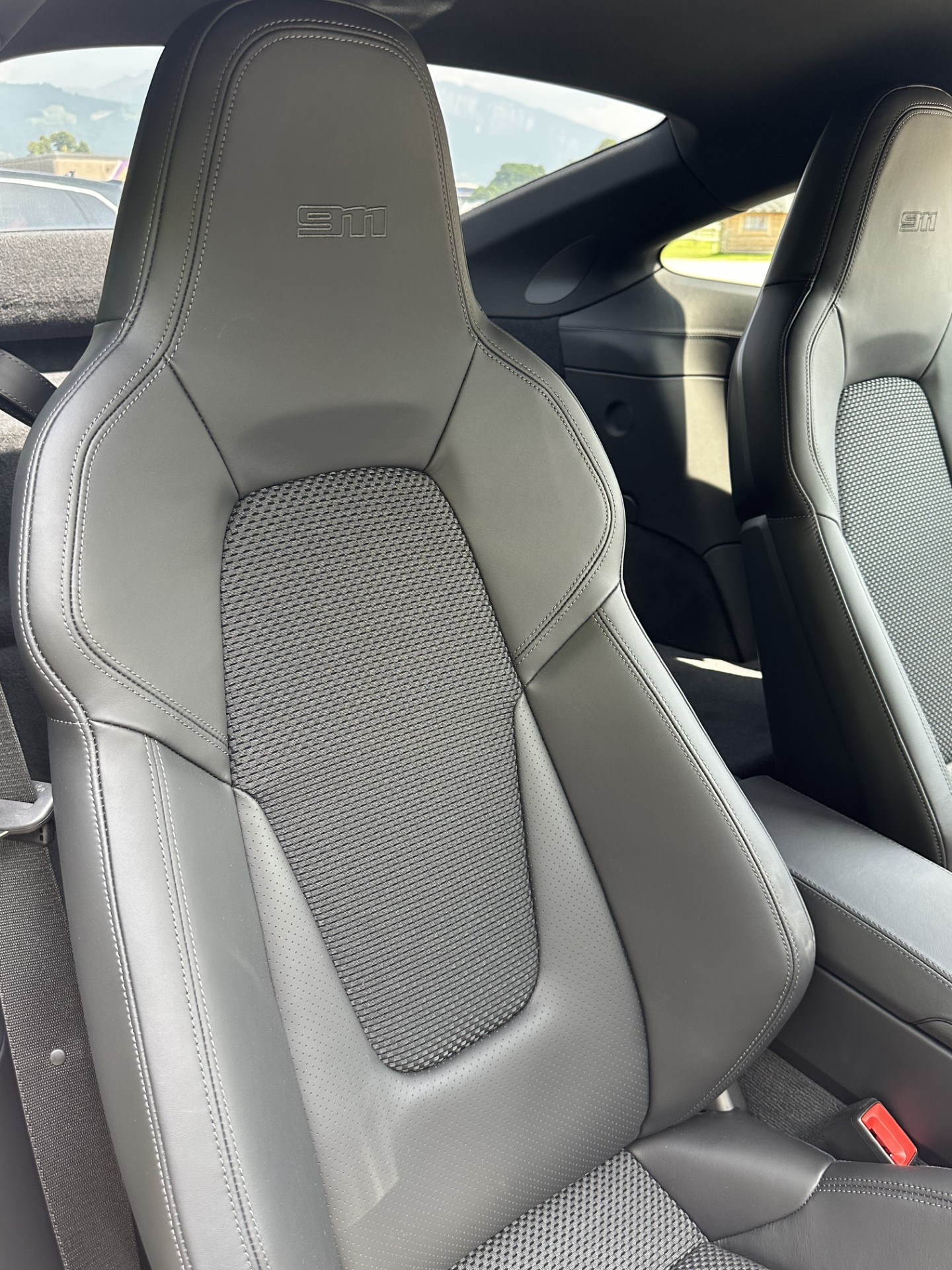 PORSCHE 911 Carrera T-image-9