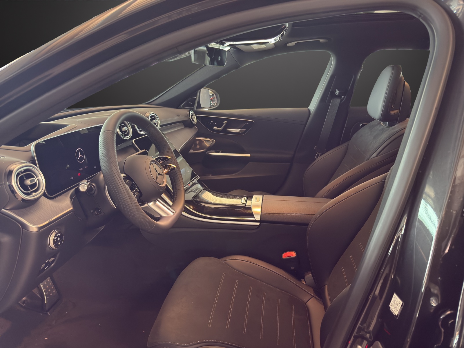 MERCEDES-BENZ C 300de T EQ Hybrid 4M AMG Line-image-8