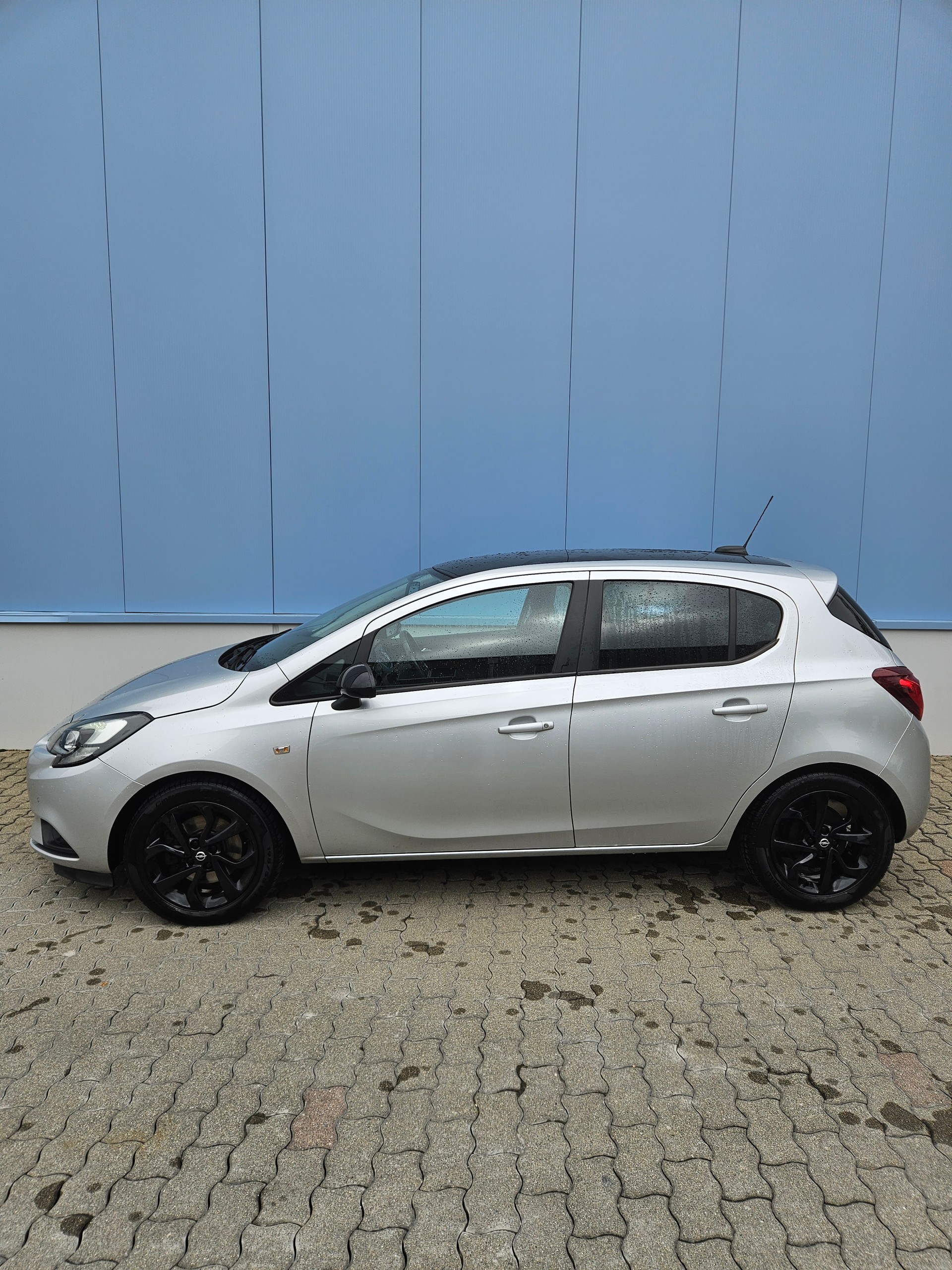 OPEL Corsa 1.0 T EcoTec Black Edition-image-8