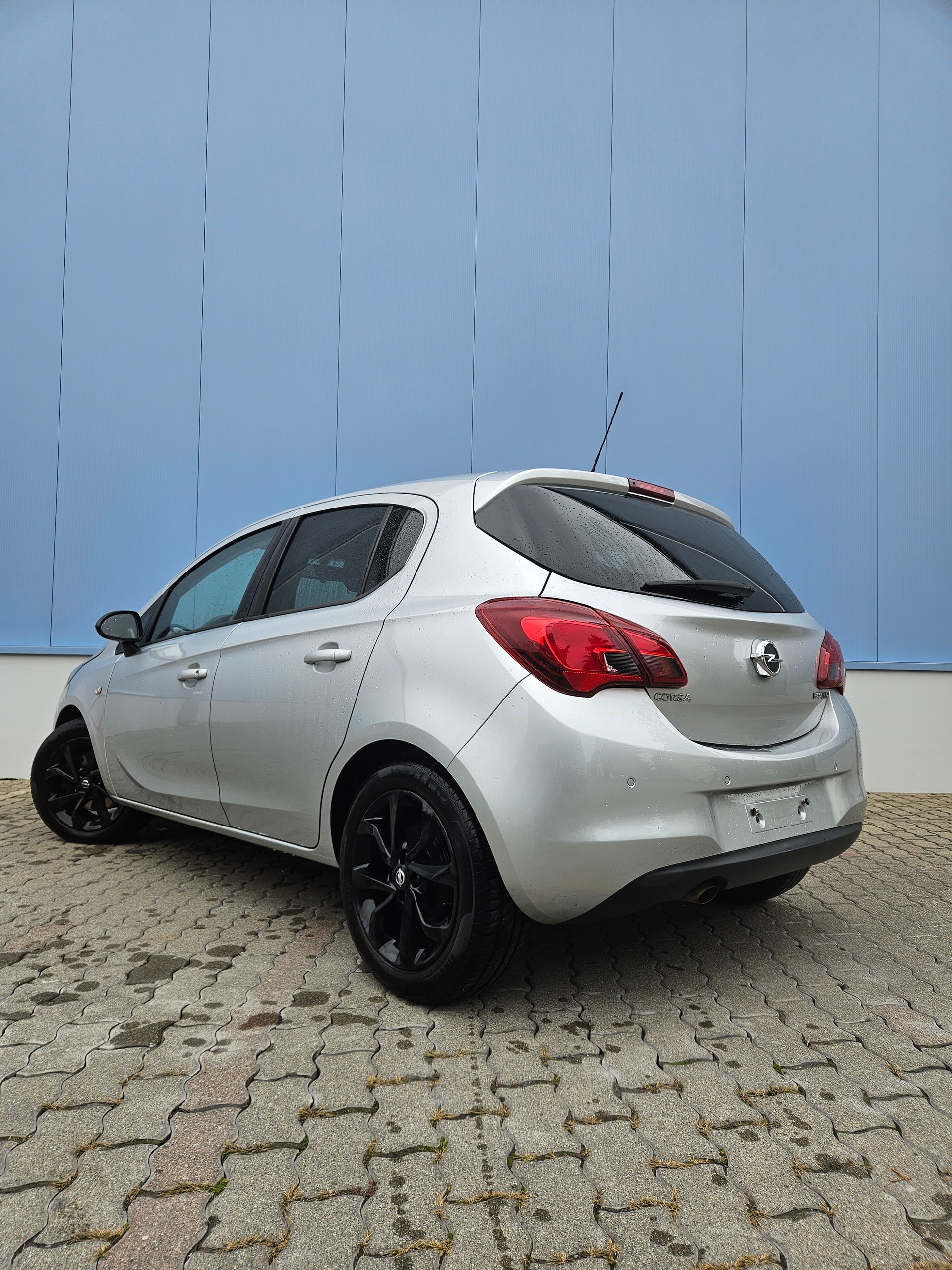 OPEL Corsa 1.0 T EcoTec Black Edition-image-4