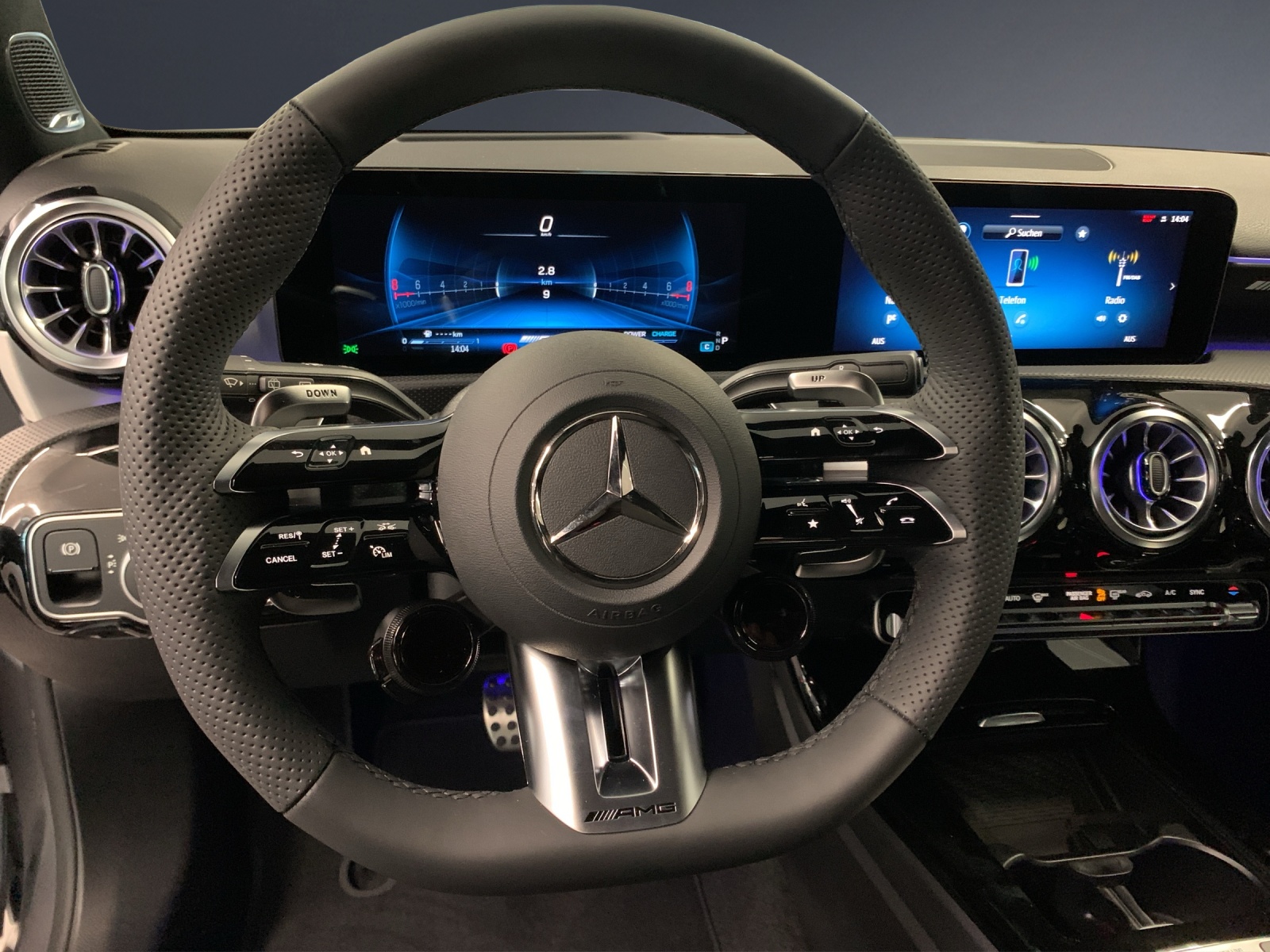 MERCEDES-BENZ A AMG 35 4MATIC-image-9
