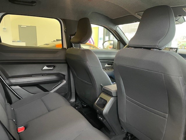 DACIA Duster HEV 140 Journey-image-9