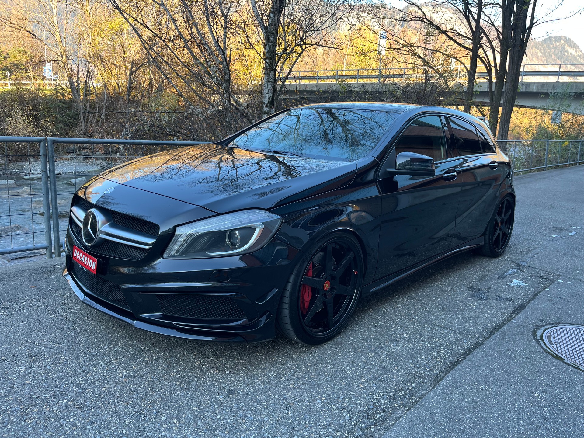 MERCEDES-BENZ A 45 AMG 4Matic Speedshift 7G-DCT-showroom-element-2