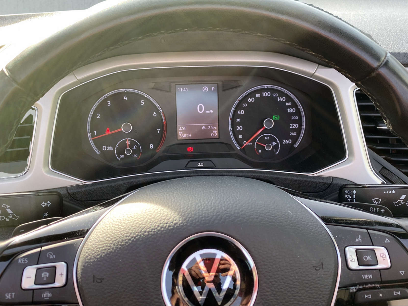 VW T-Roc Cabriolet 1.5 TSI EVO Advance DSG-image-3