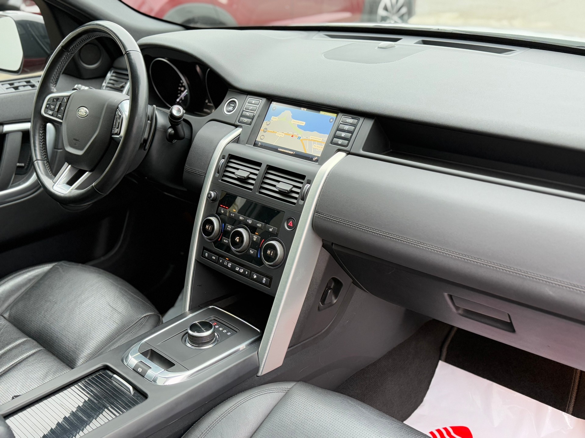 LAND ROVER Discovery Sport 2.0 Si4 HSE AT9-image-12