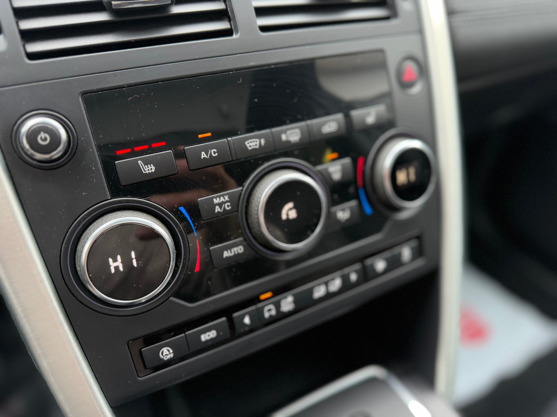LAND ROVER Discovery Sport 2.0 Si4 HSE AT9-image-16