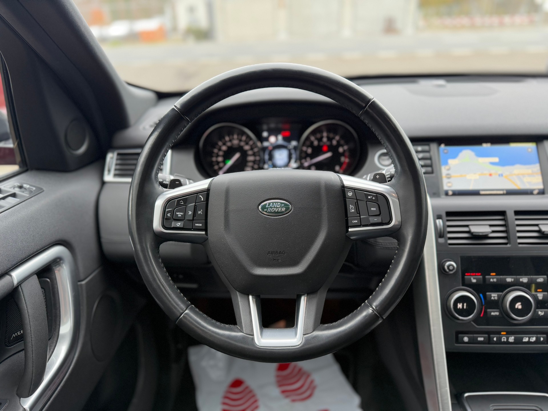 LAND ROVER Discovery Sport 2.0 Si4 HSE AT9-image-13