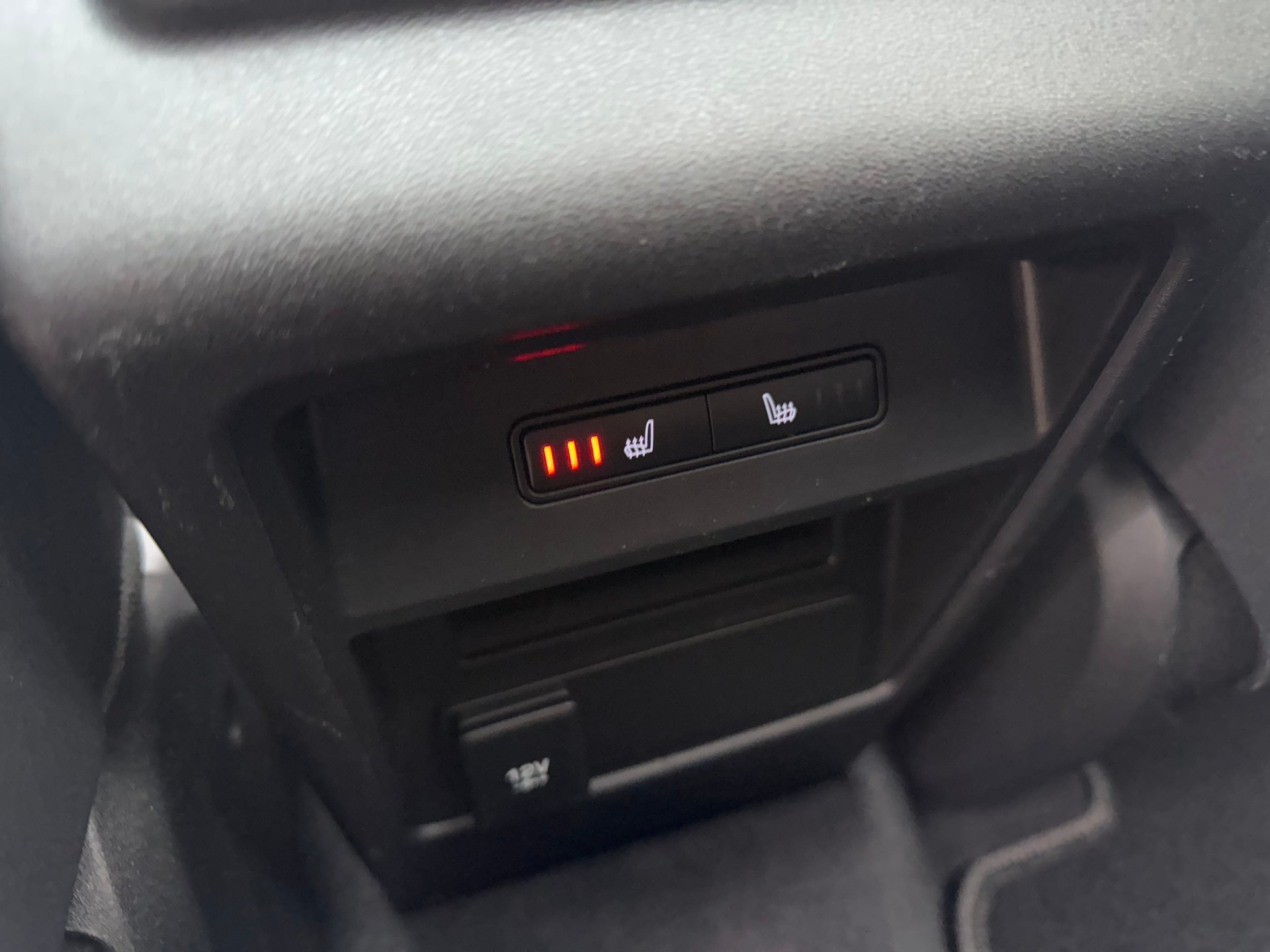 LAND ROVER Discovery Sport 2.0 Si4 HSE AT9-image-18