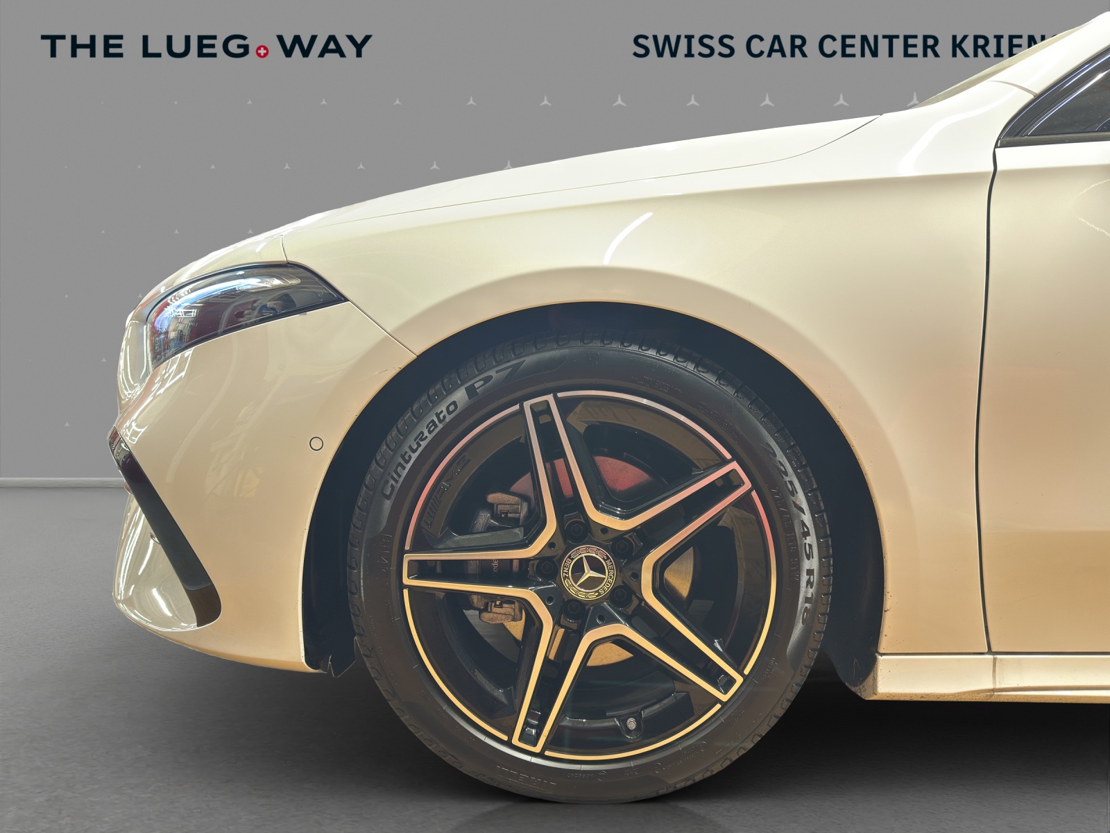 MERCEDES-BENZ A 200 - AMG / Rückfahrkamera / Sitzheizung / Lenkradheizung-image-8