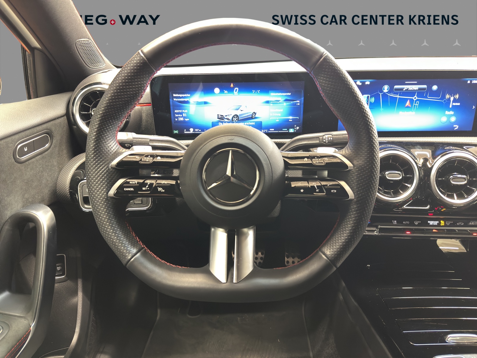 MERCEDES-BENZ A 200 - AMG / Rückfahrkamera / Sitzheizung / Lenkradheizung-image-10