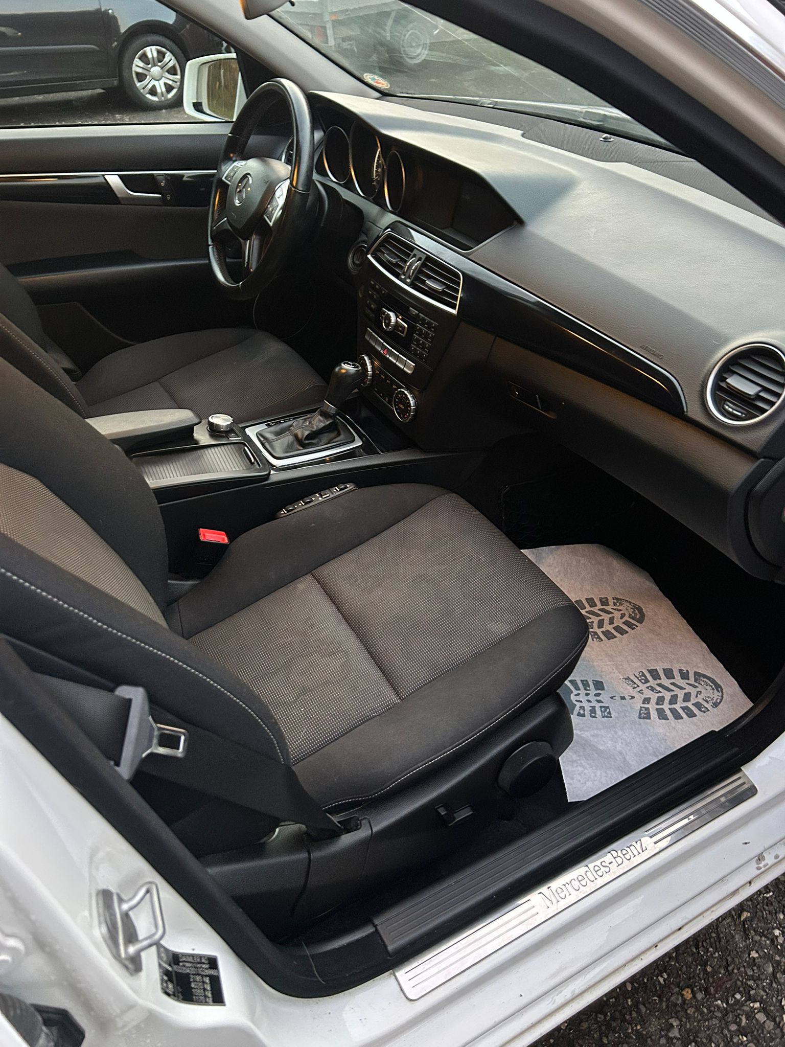 MERCEDES-BENZ C 200 CDI Elégance 7G-Tronic-image-6