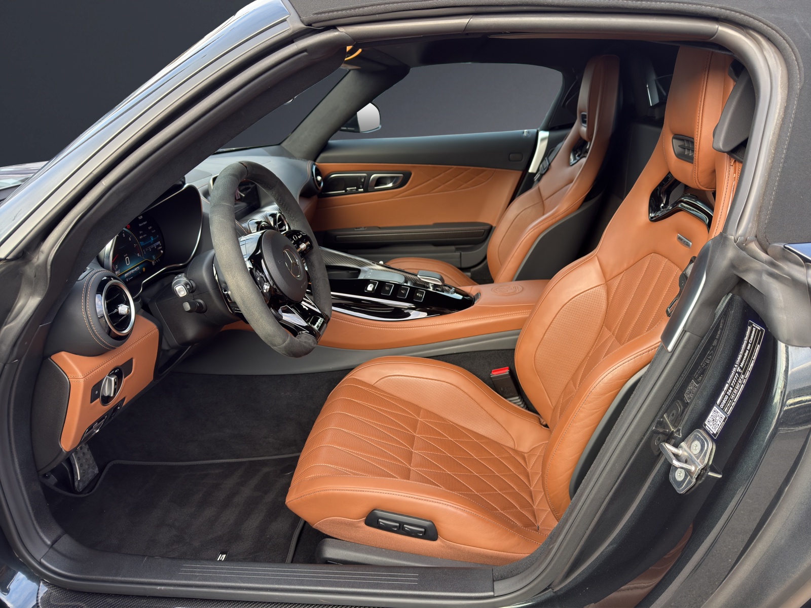 MERCEDES-BENZ AMG GT C Roadster Speedshift DCT-image-5
